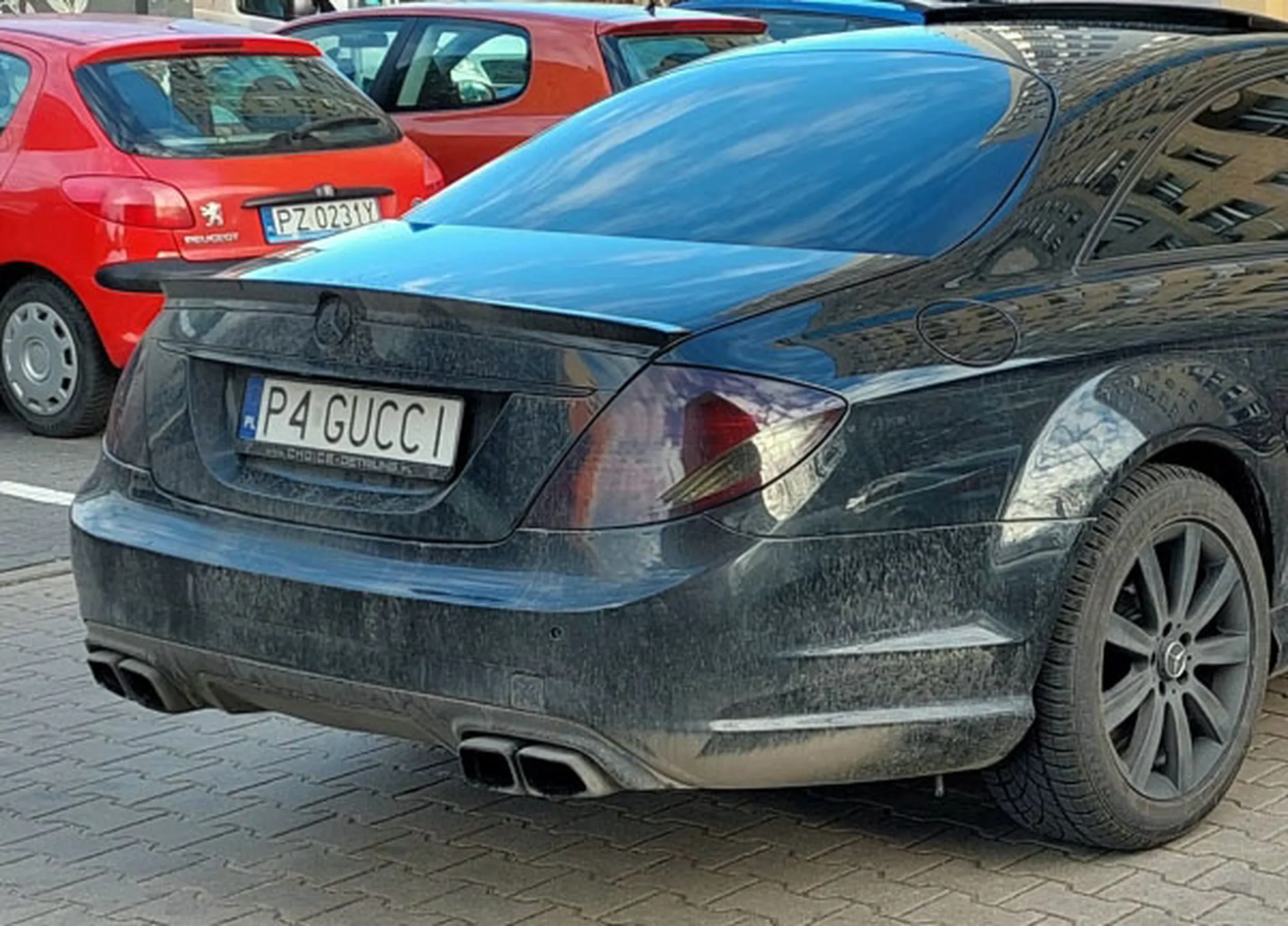 Fajny numer, blacha P4 GUCCI