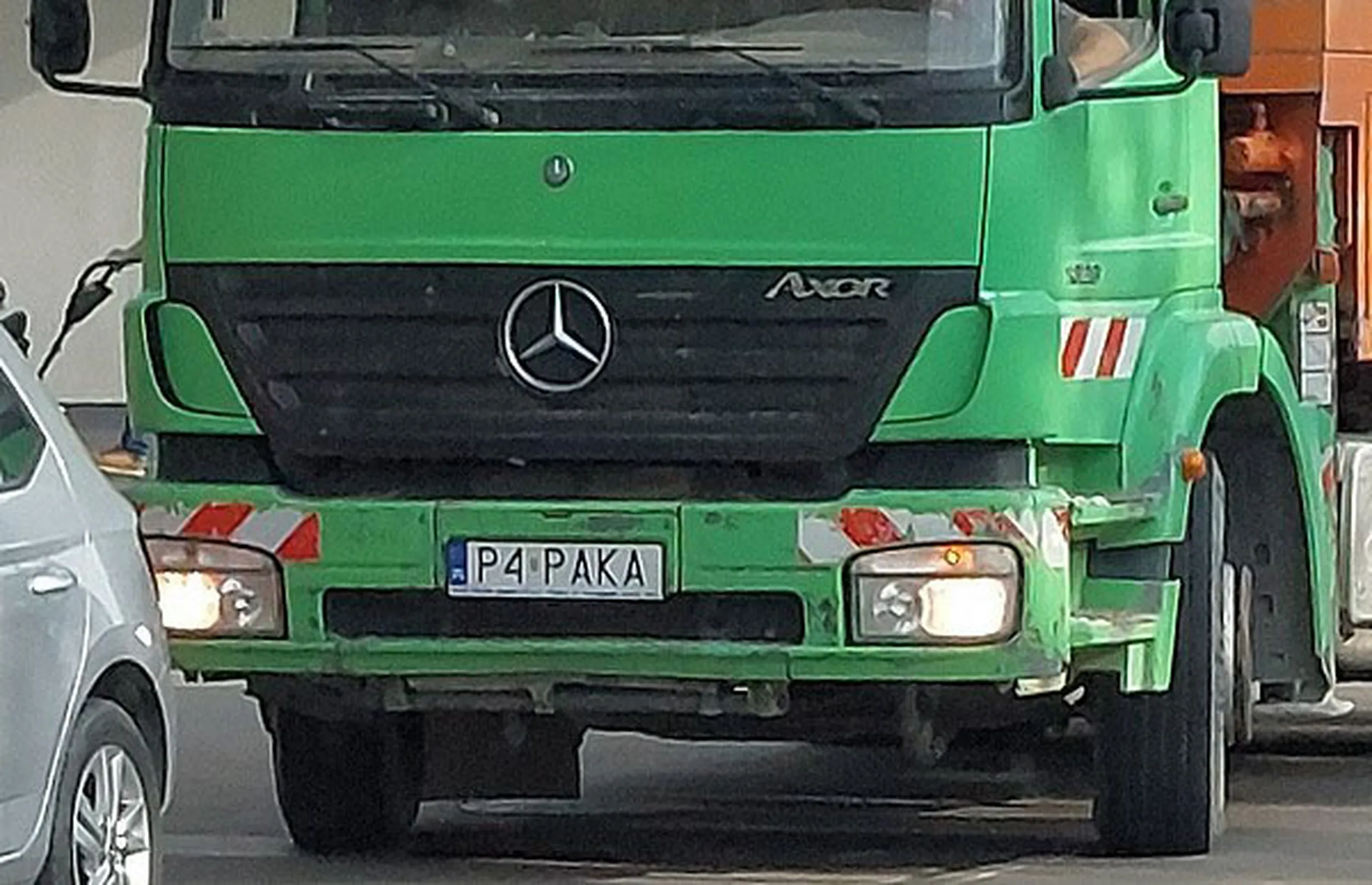 Fajny numer, blacha P4 PAKA