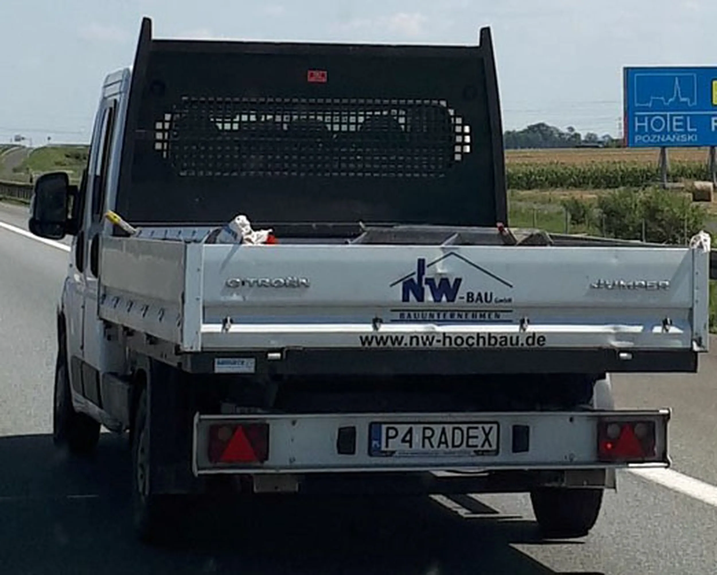 Fajny numer, blacha P4 RADEX