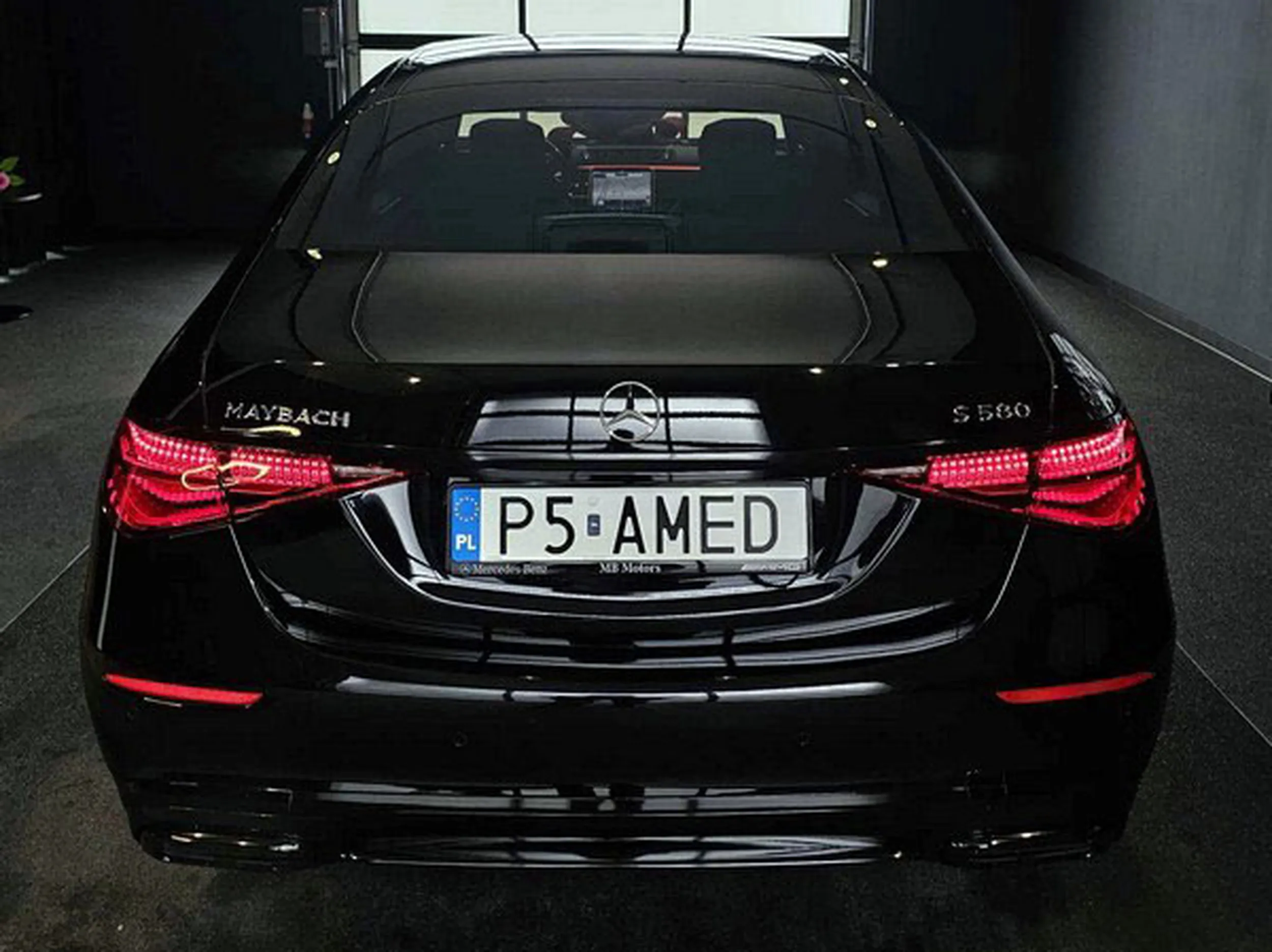 Fajny numer, blacha P5 AMED