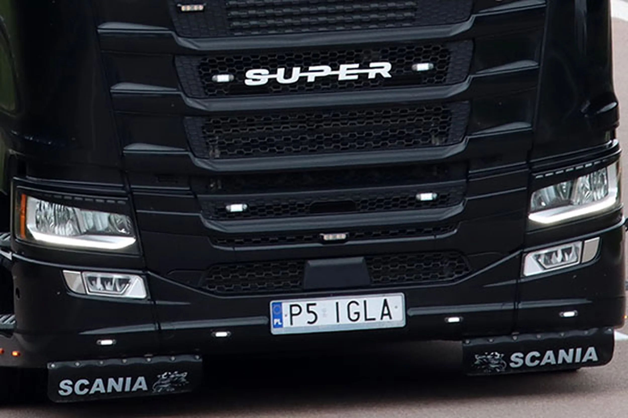 Fajny numer, blacha P5 IGLA