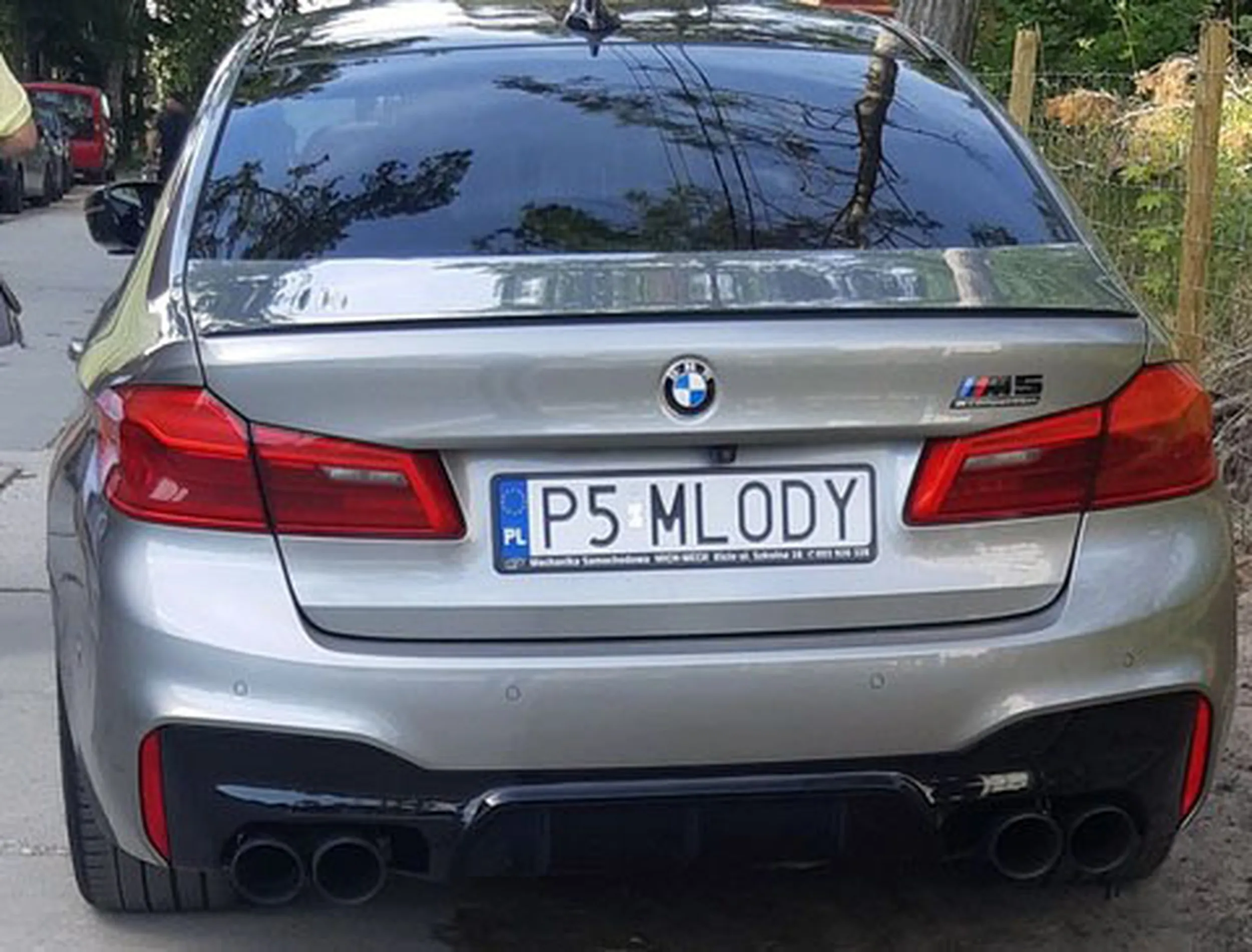 Fajny numer, blacha P5 MLODY