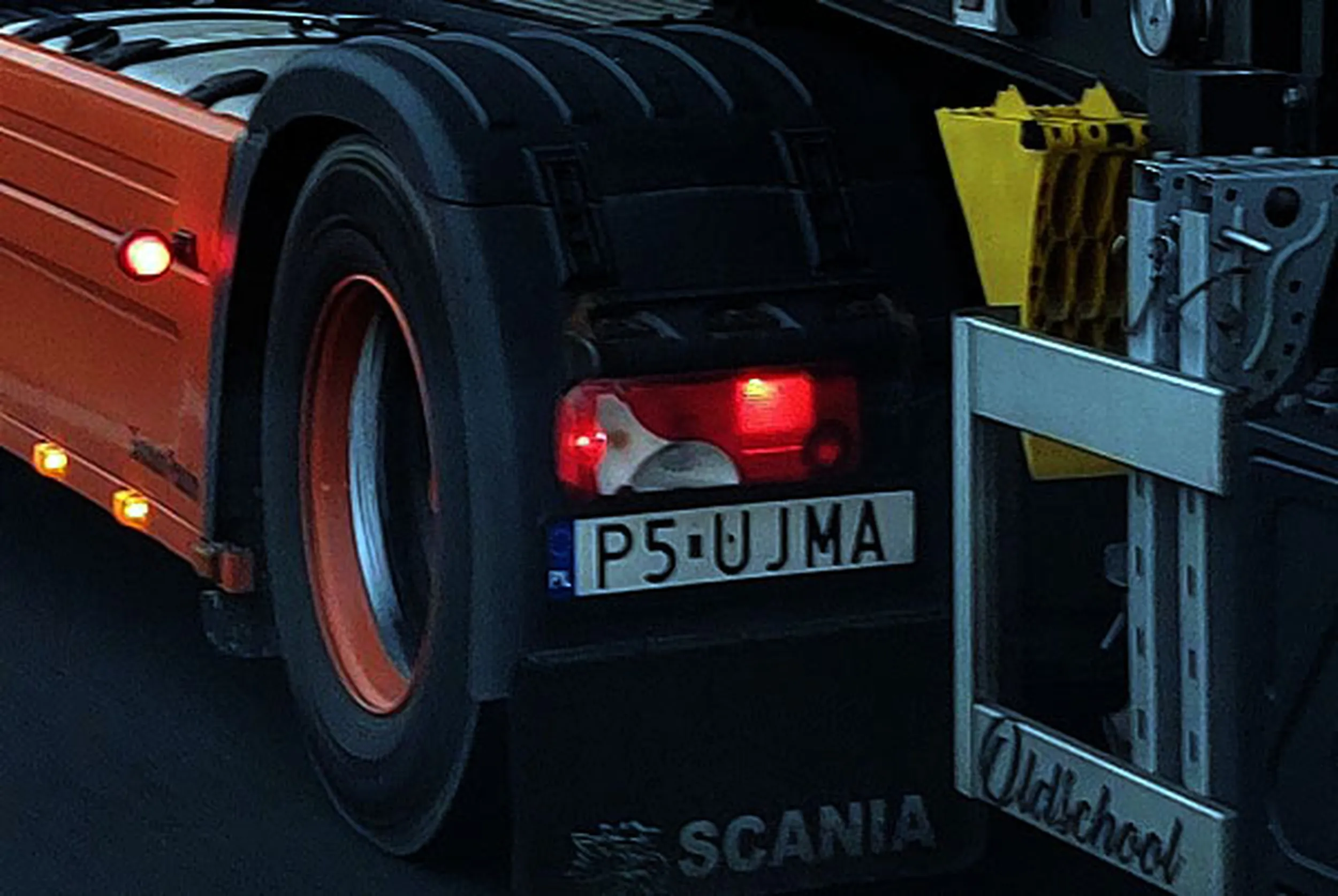 Fajny numer, blacha P5 UJMA