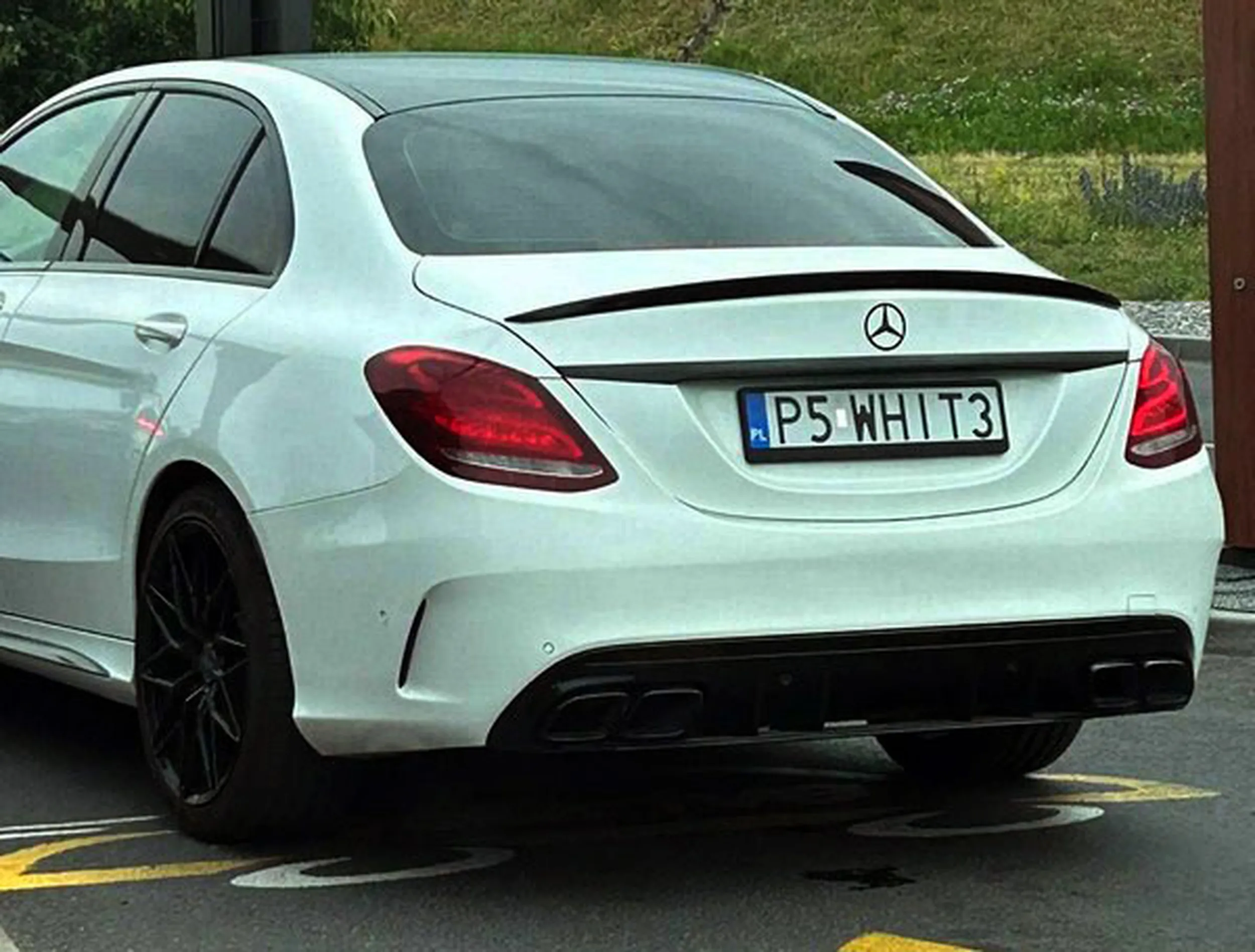 Fajny numer, blacha P5 WHIT3