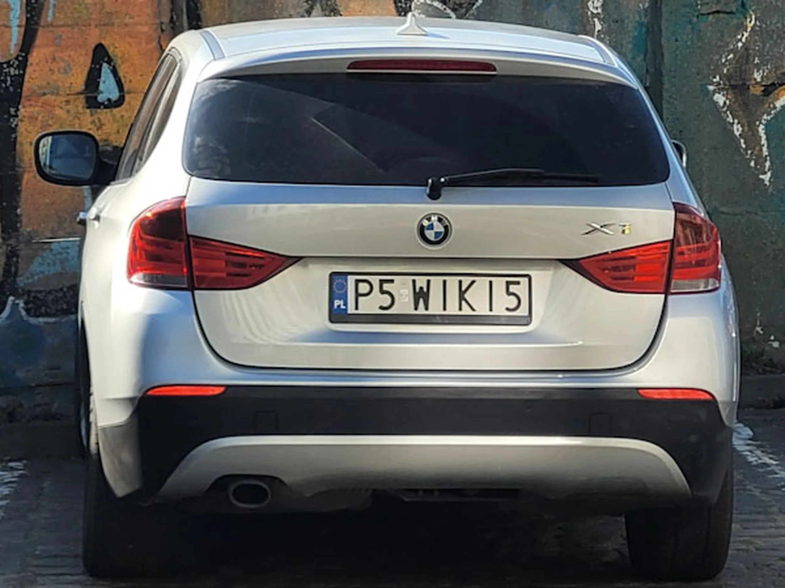 Fajny numer, blacha P5 WIKI5