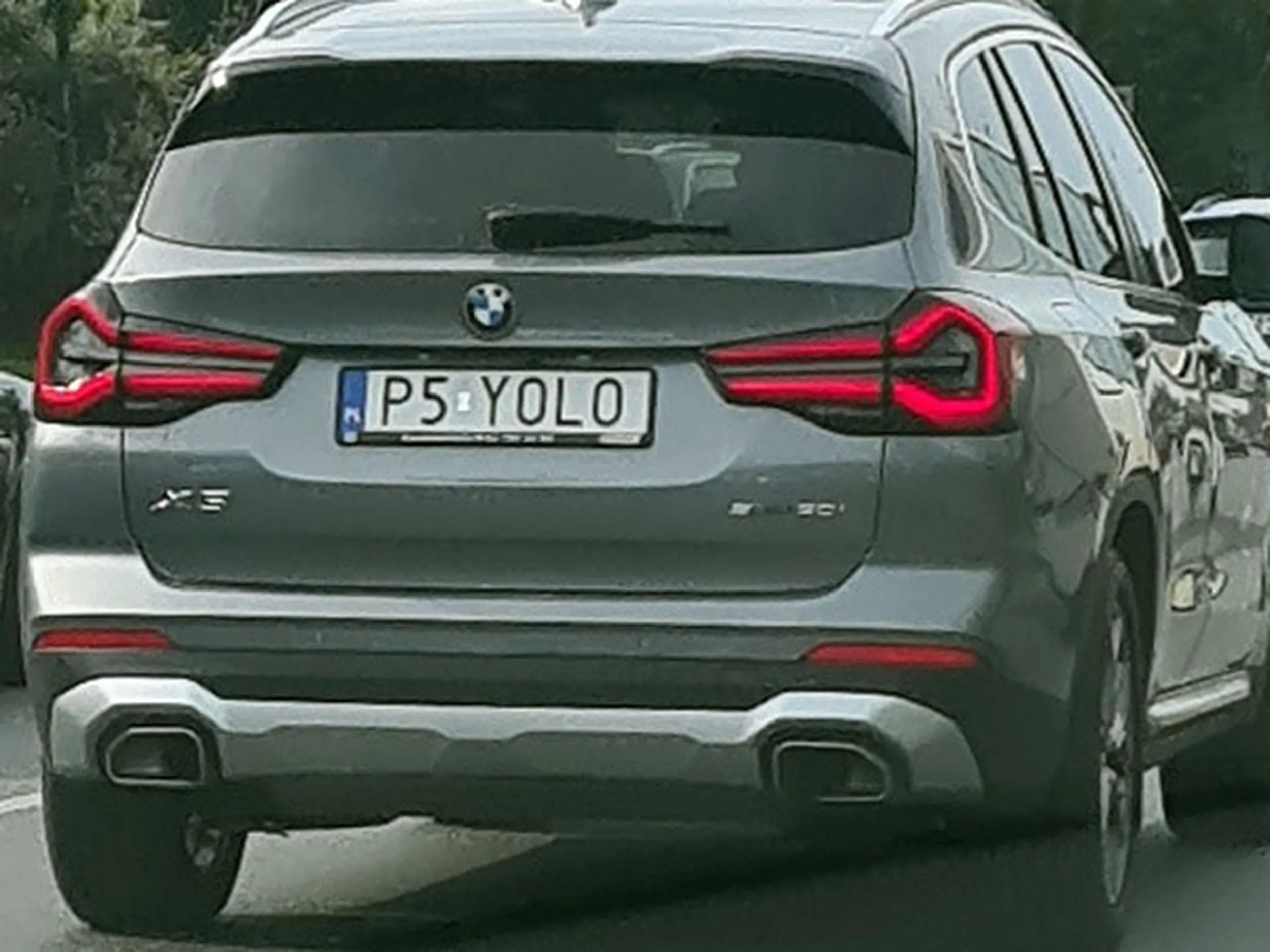 Fajny numer, blacha P5 YOLO