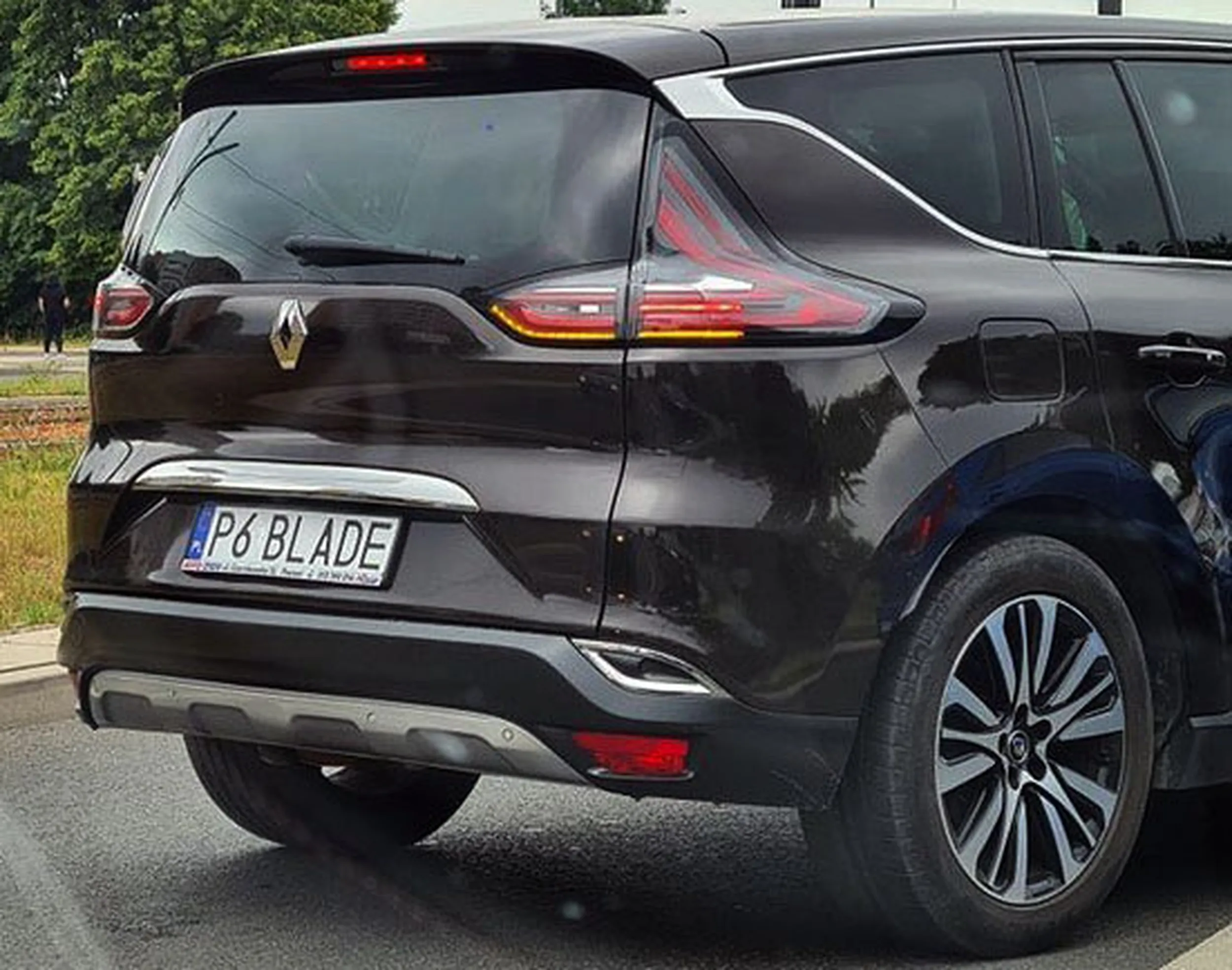 Fajny numer, blacha P6 BLADE