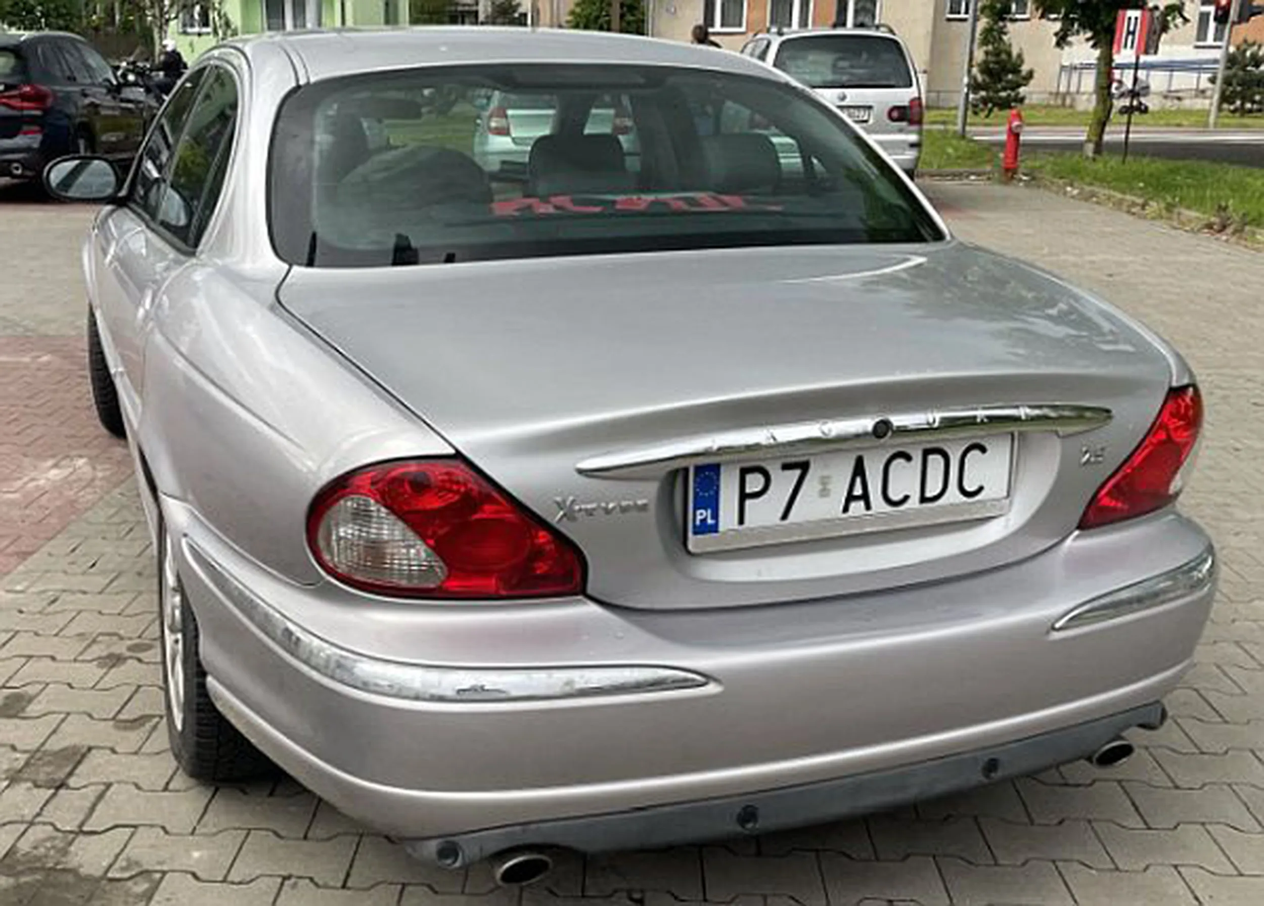 Fajny numer, blacha P7 ACDC