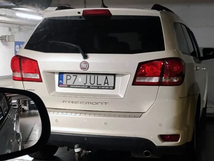 Fajny numer, blacha P7 JULA
