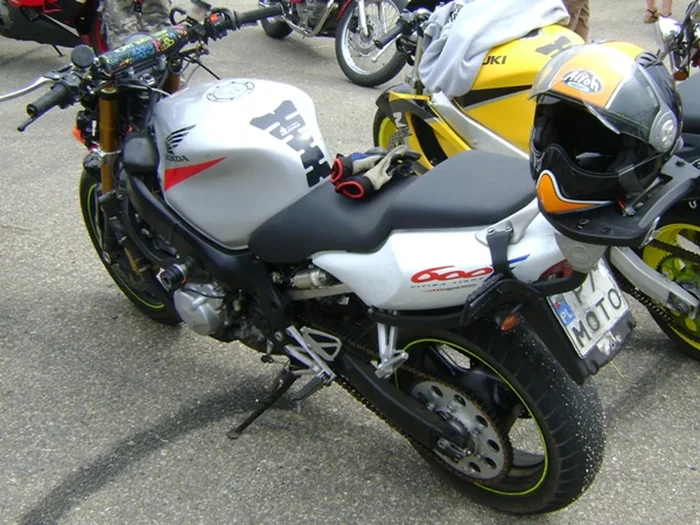 P7 MOTO - numer rejestracyjny