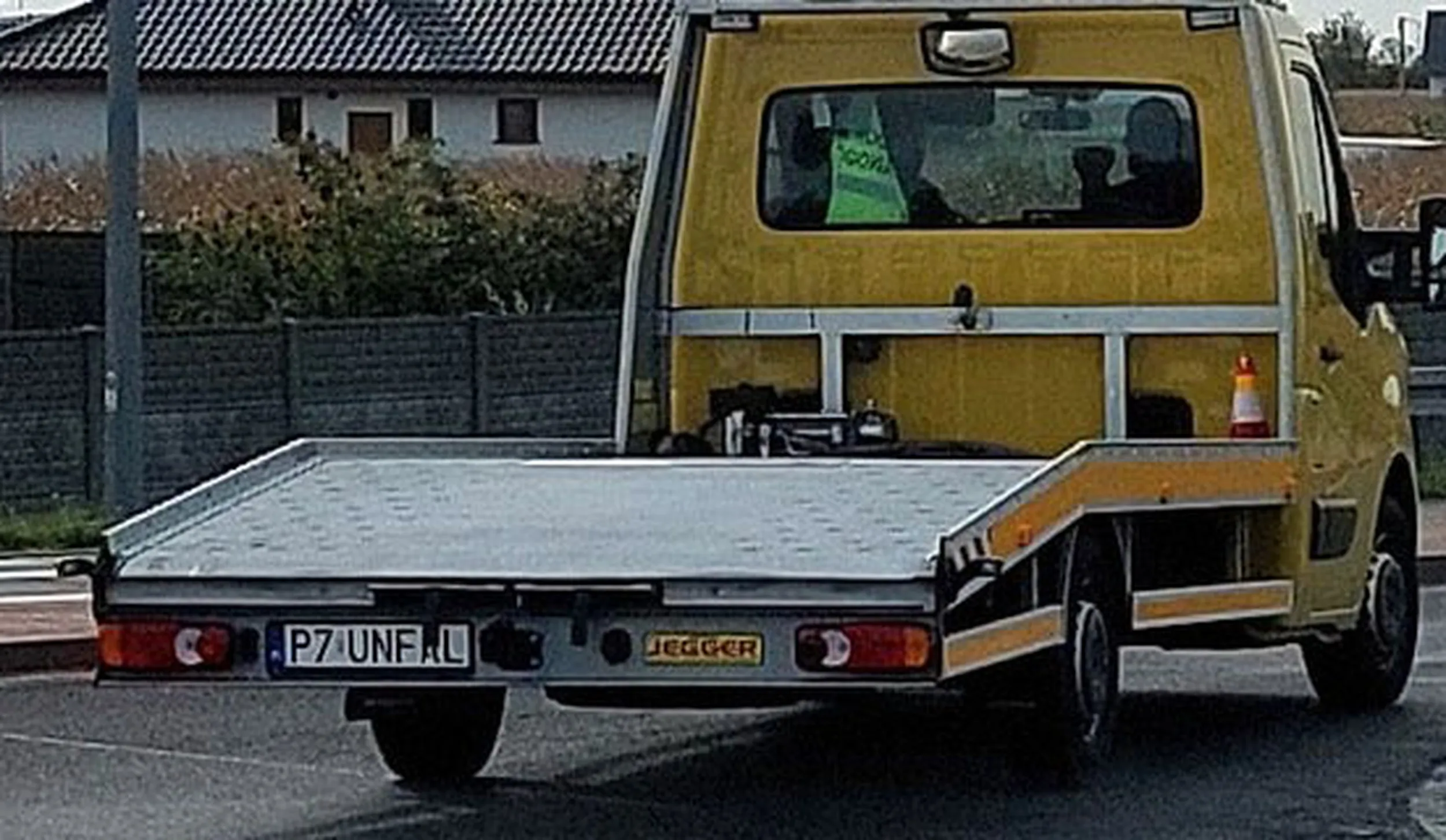 Fajny numer, blacha P7 UNFAL