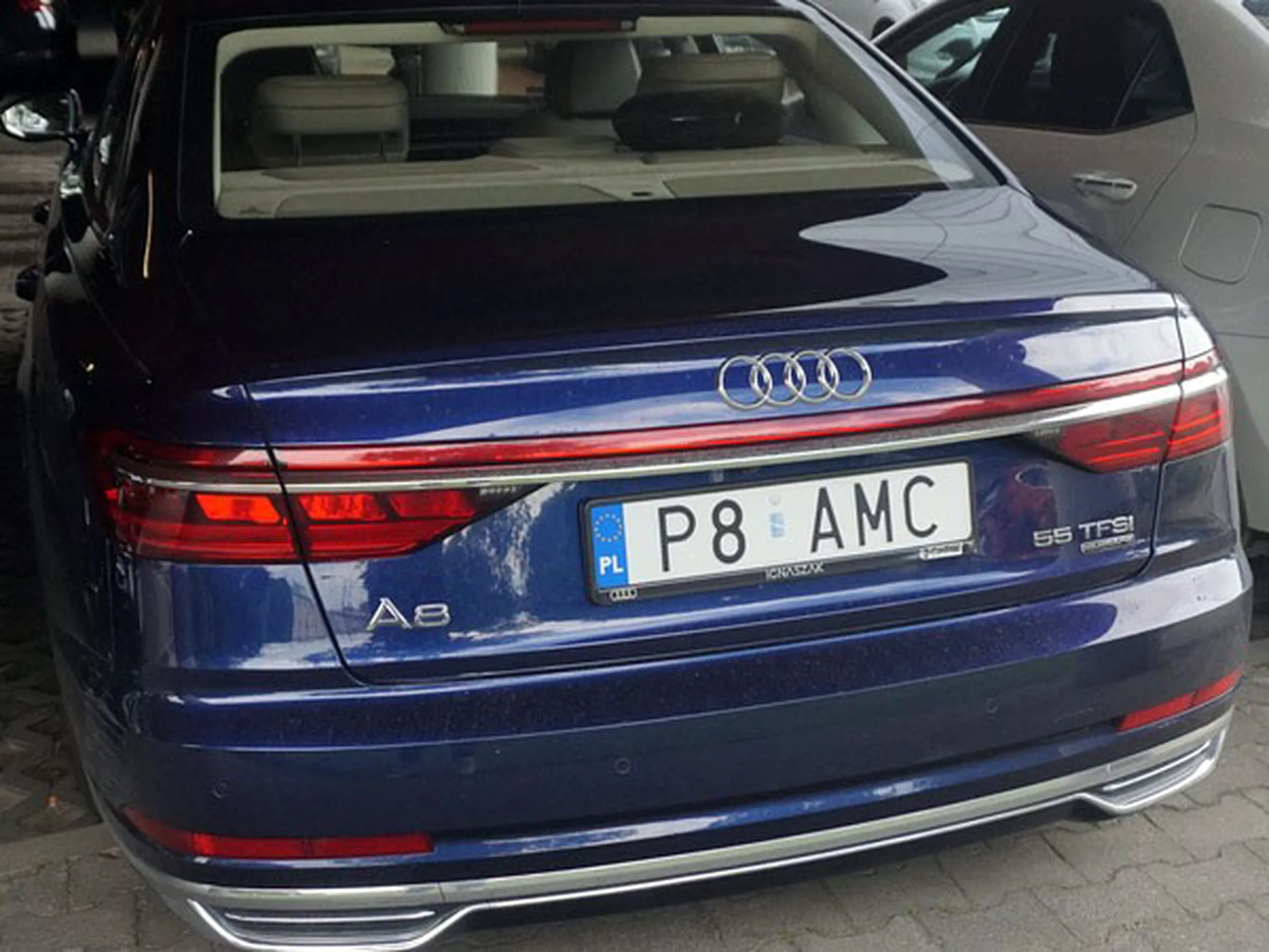 Fajny numer, blacha P8 AMC