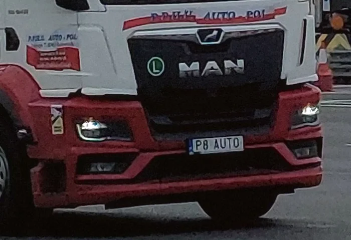 Fajny numer, blacha P8 AUTO