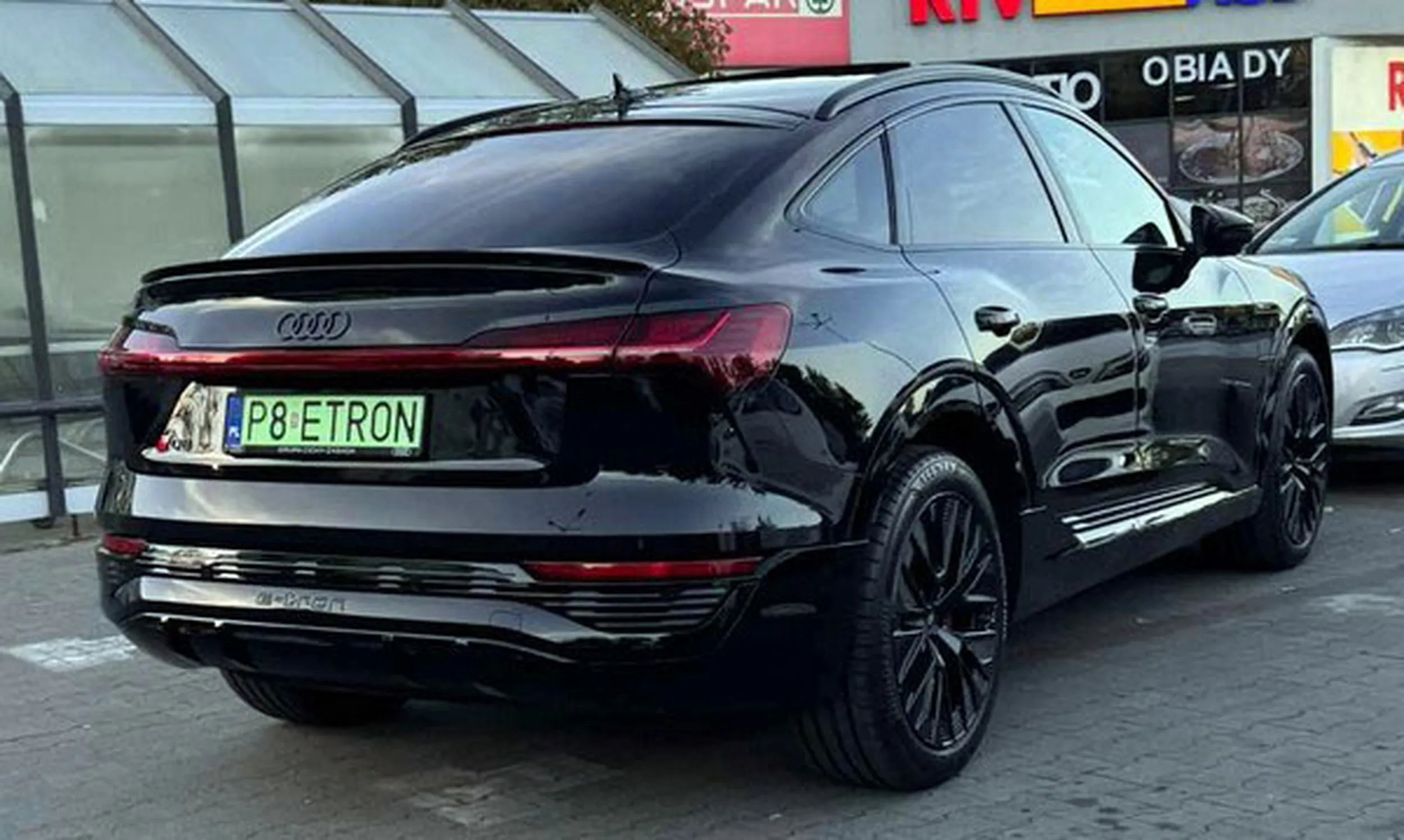 Fajny numer, blacha P8 ETRON
