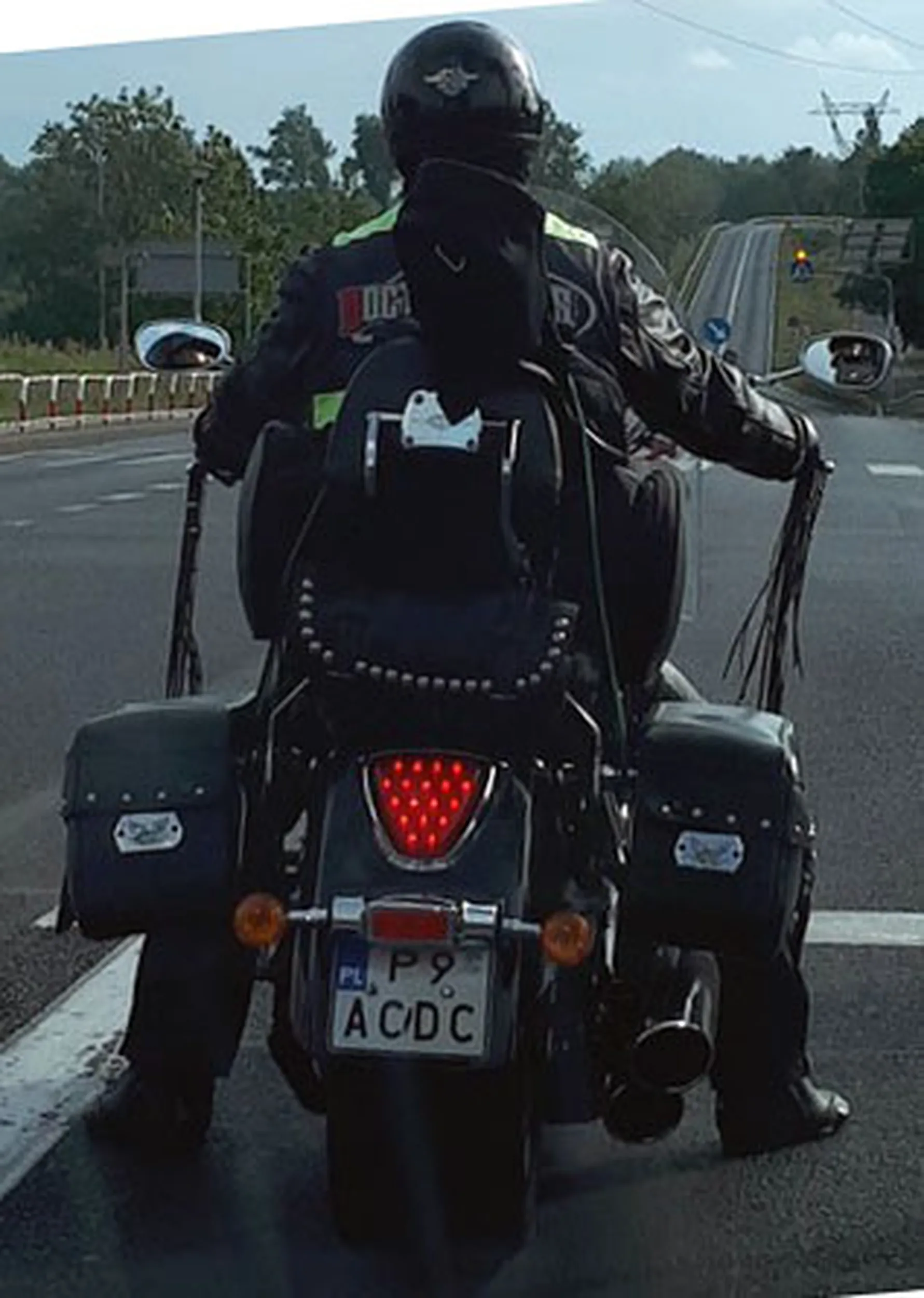 Fajny numer, blacha P9 ACDC