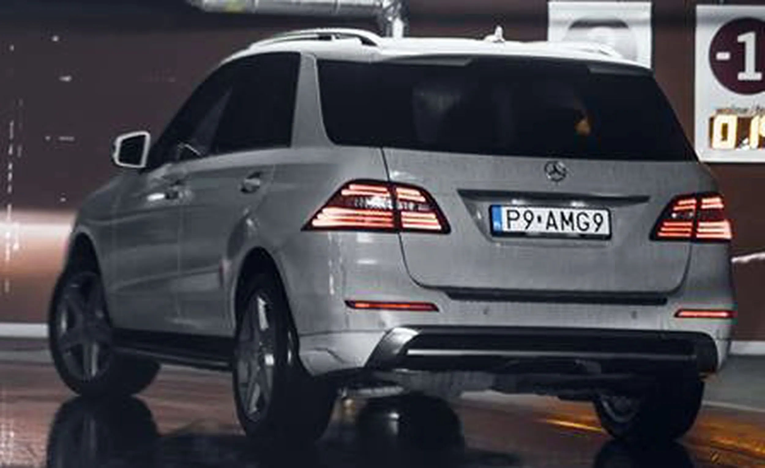 Fajny numer, blacha P9 AMG9