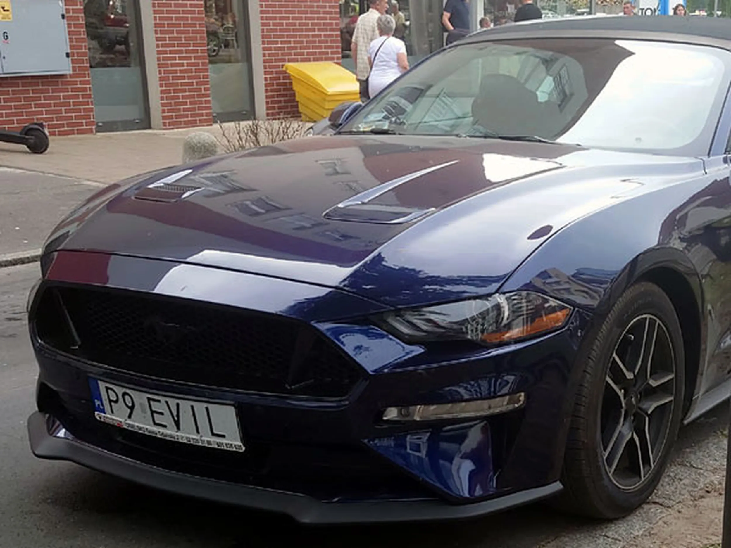 Fajny numer, blacha P9 EVIL