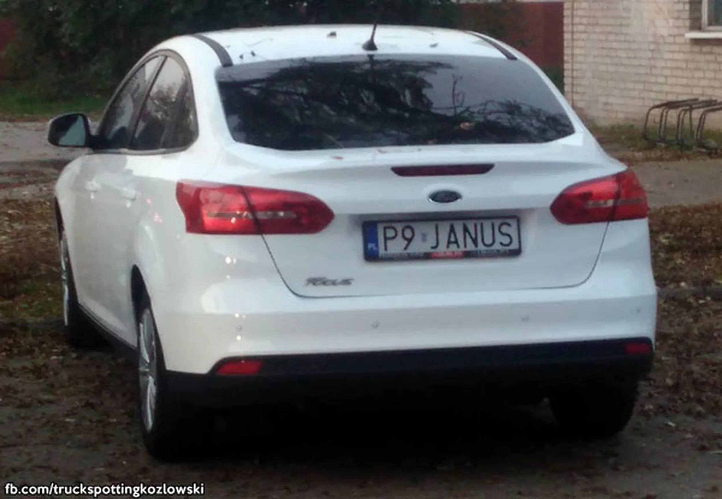 Fajny numer, blacha P9 JANUS