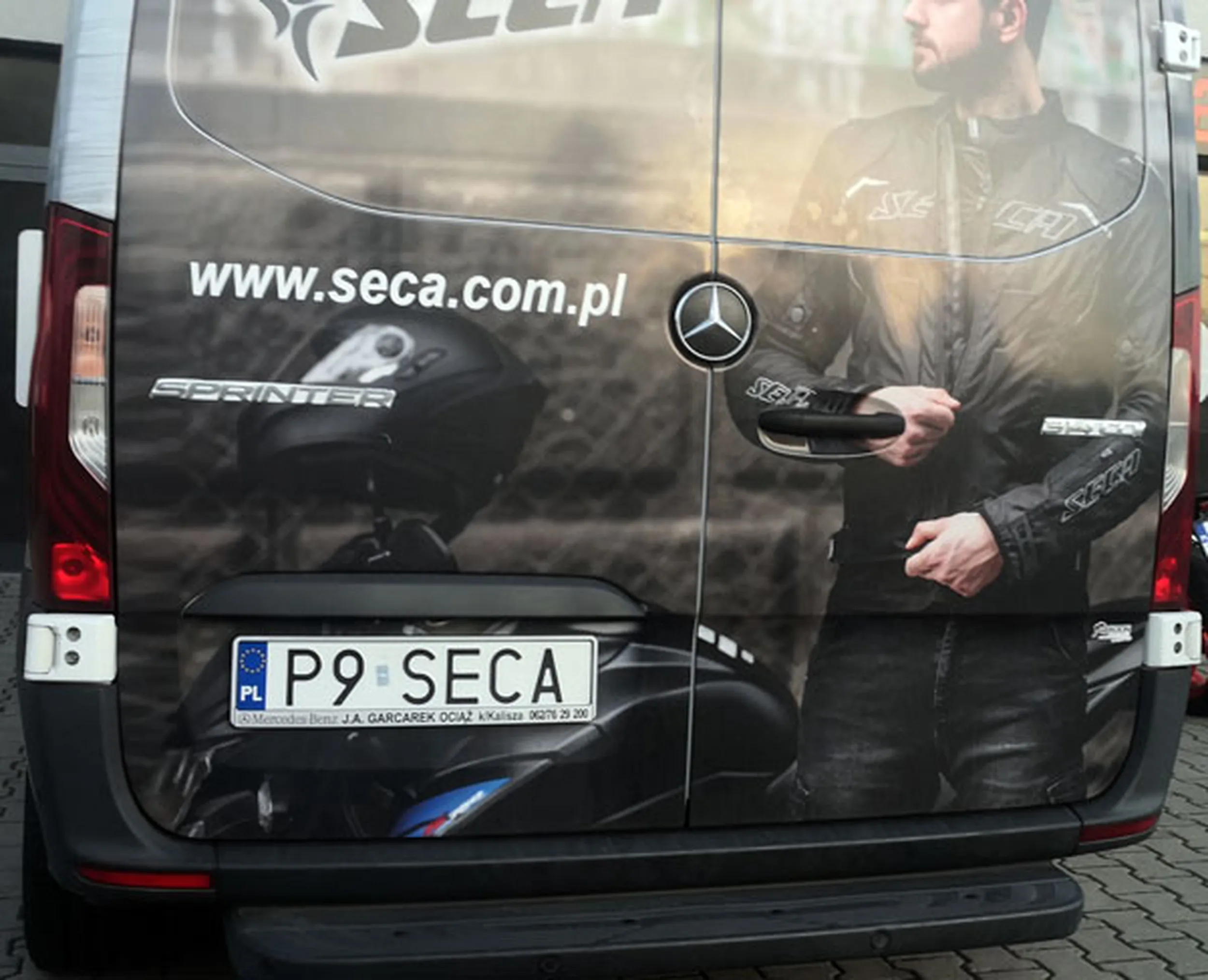 Fajny numer, blacha P9 SECA