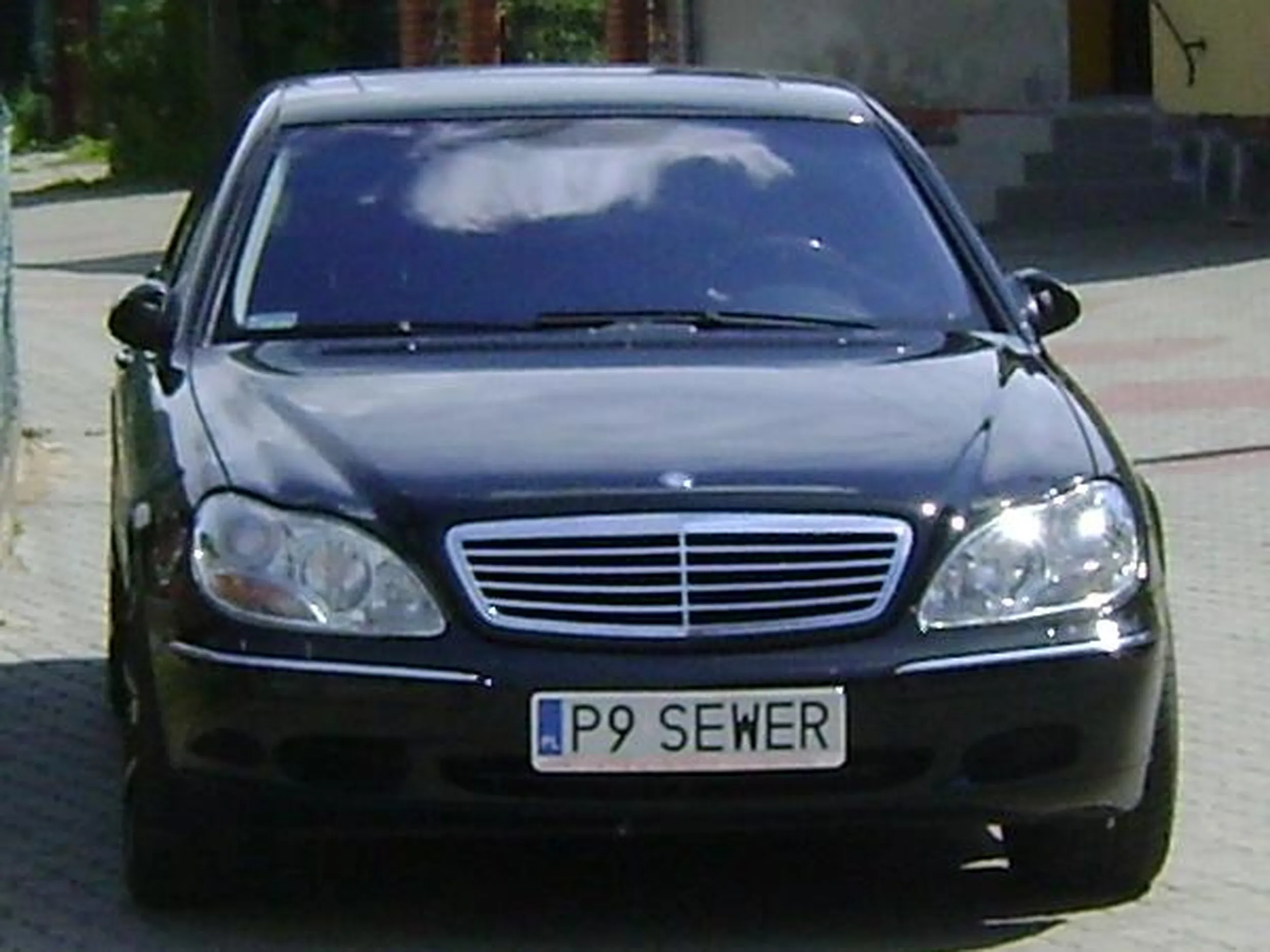 Fajny numer, blacha P9 SEWER