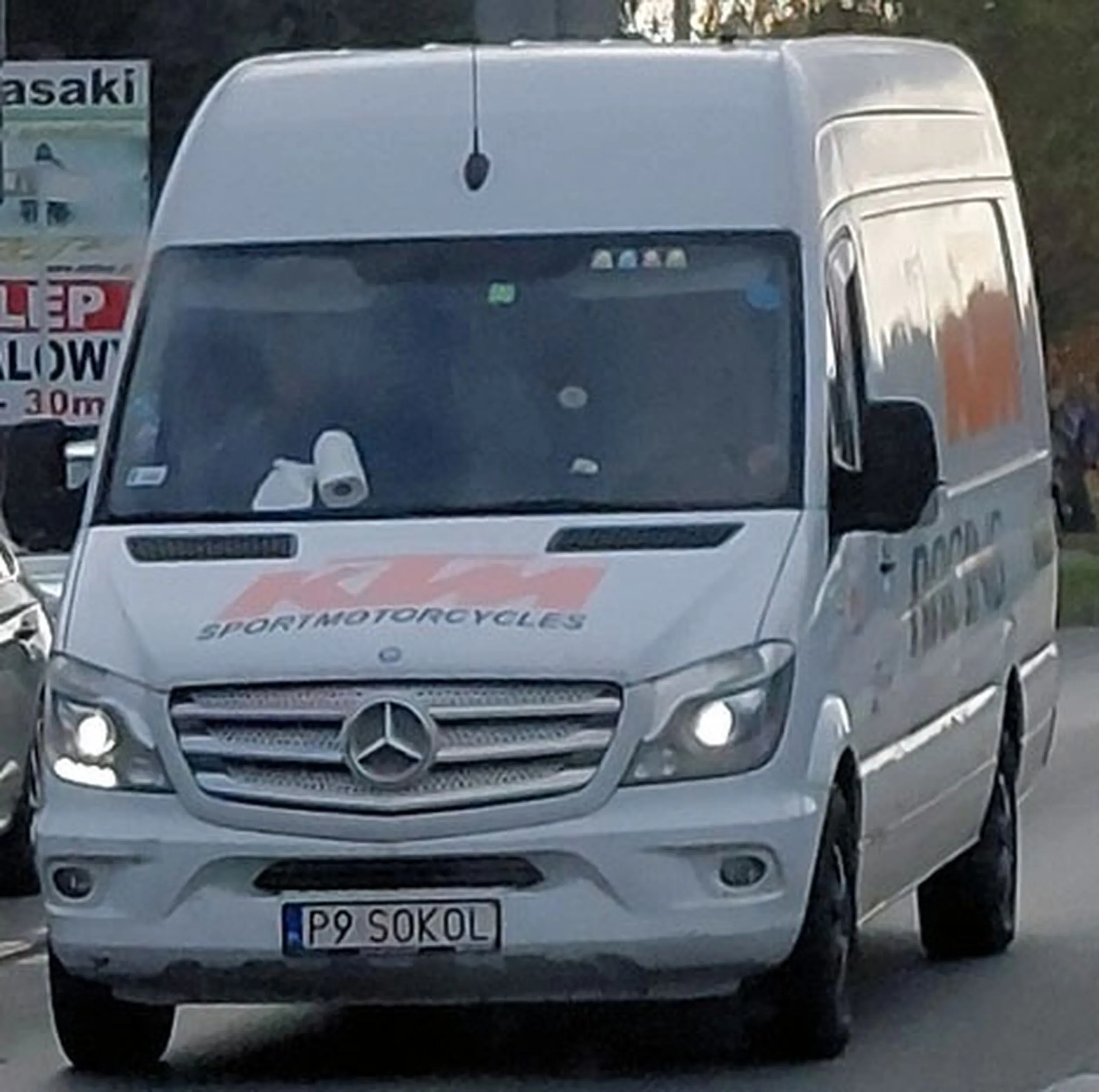 Fajny numer, blacha P9 SOKOL