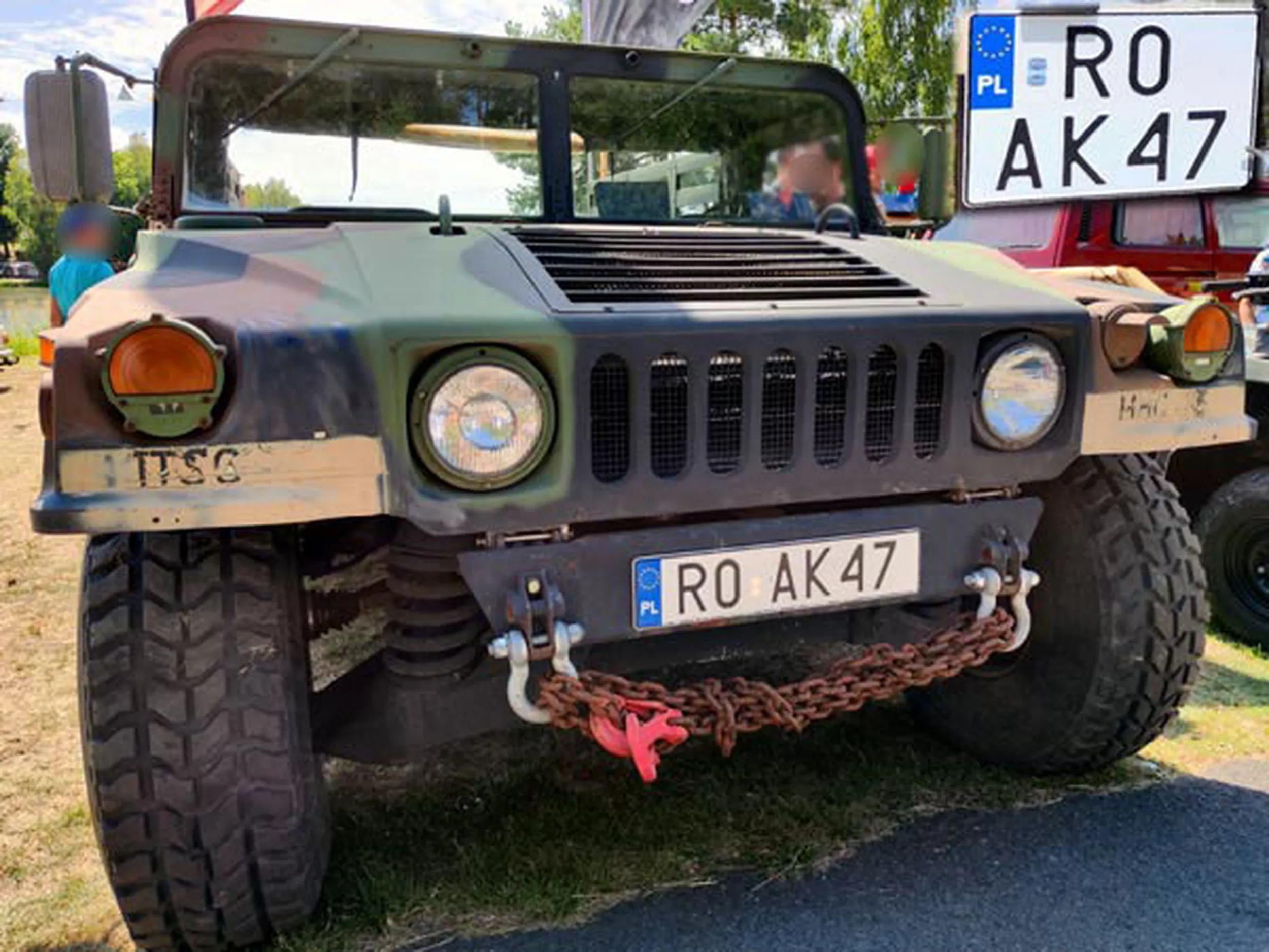 Fajny numer, blacha R0 AK47