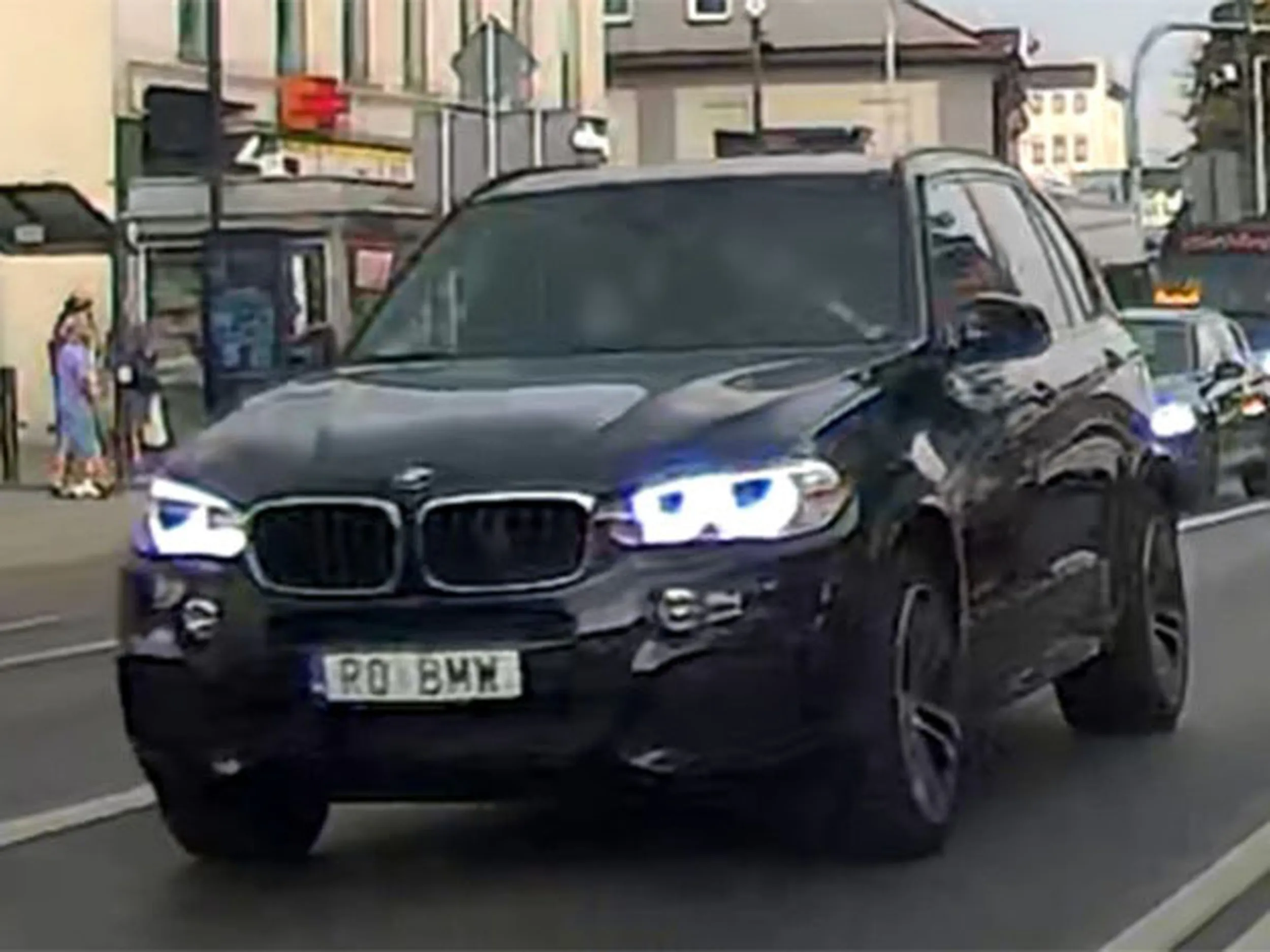 Fajny numer, blacha R0 BMW