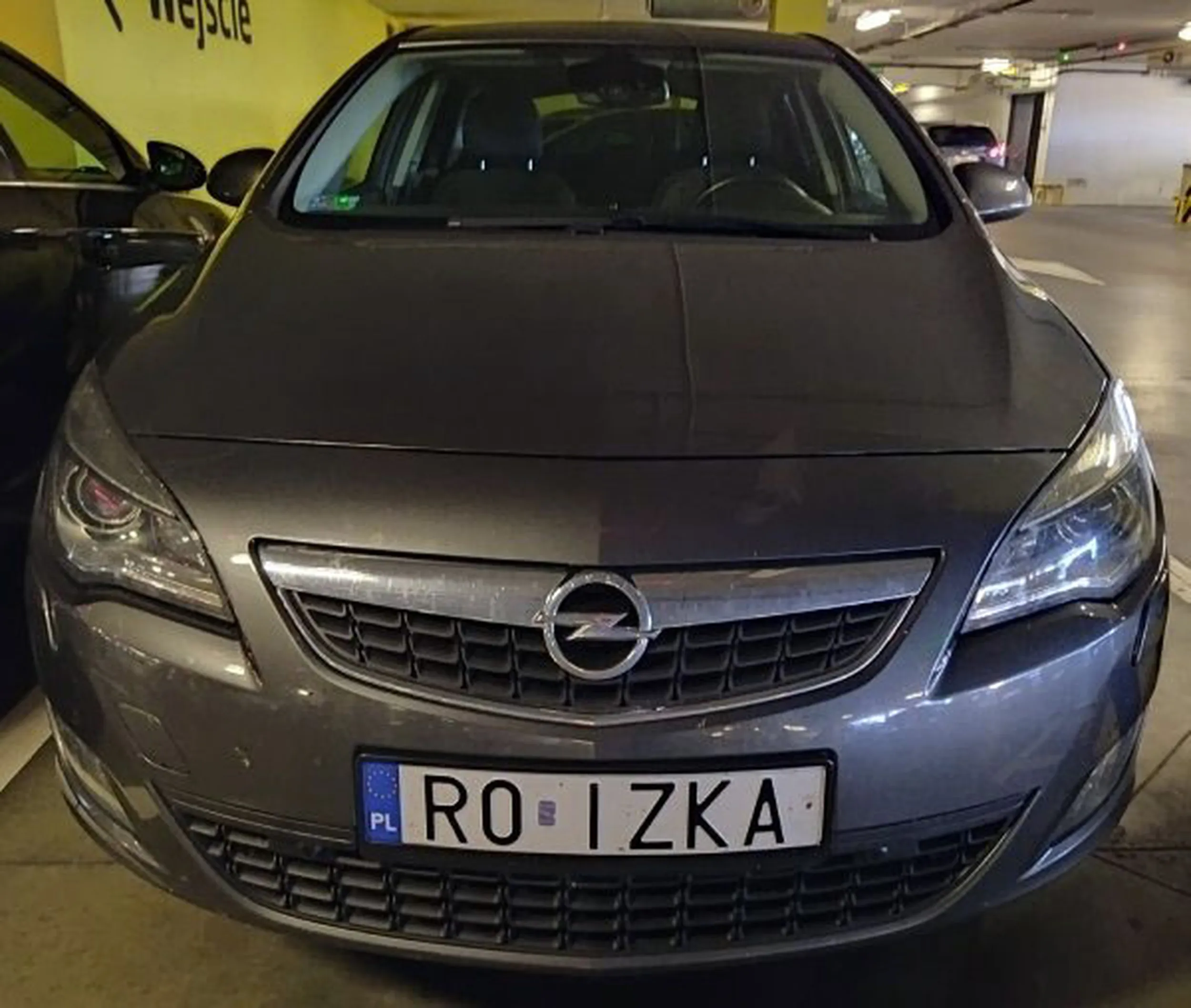 Fajny numer, blacha R0 IZKA