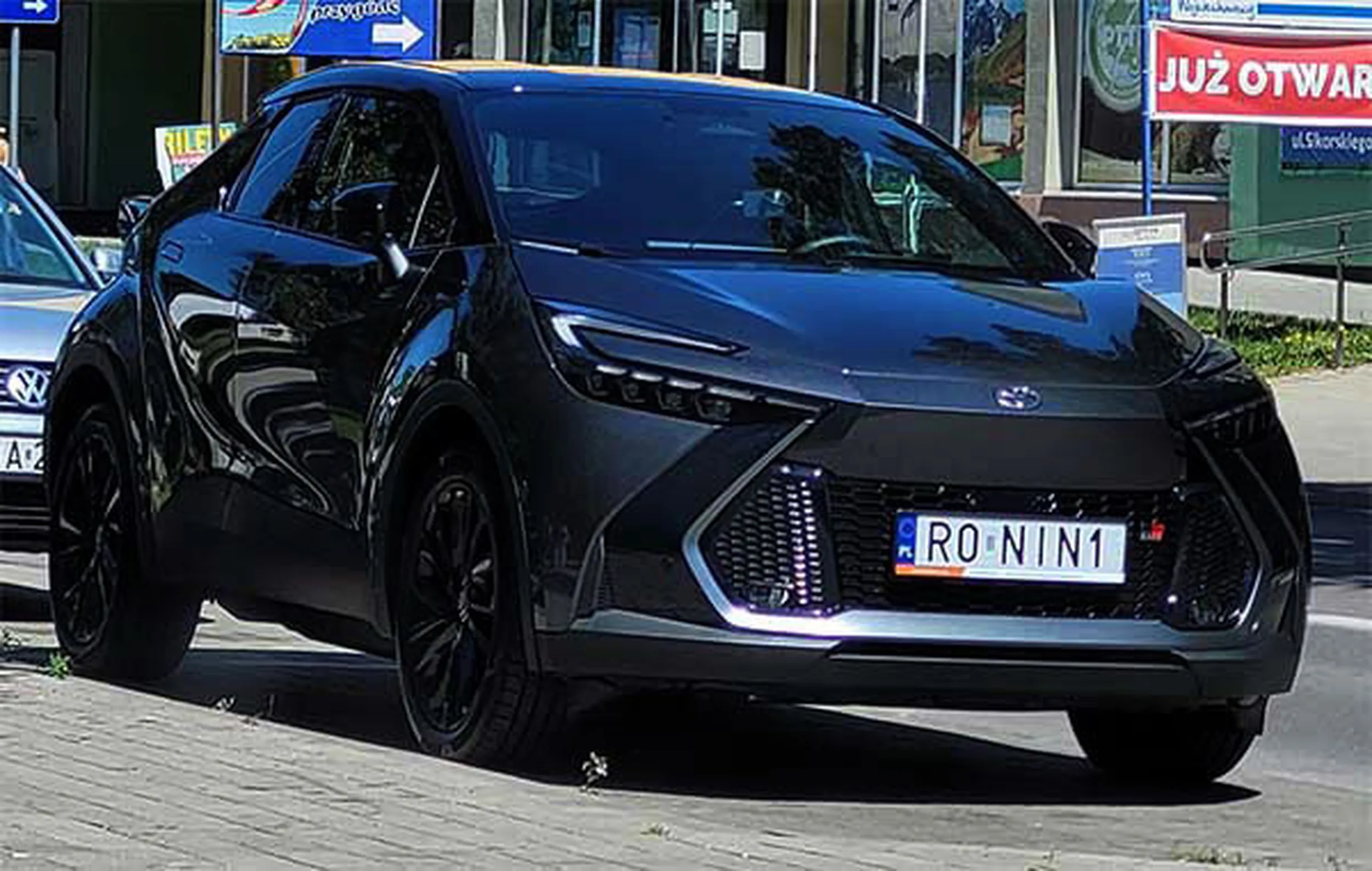 Fajny numer, blacha R0 NIN1