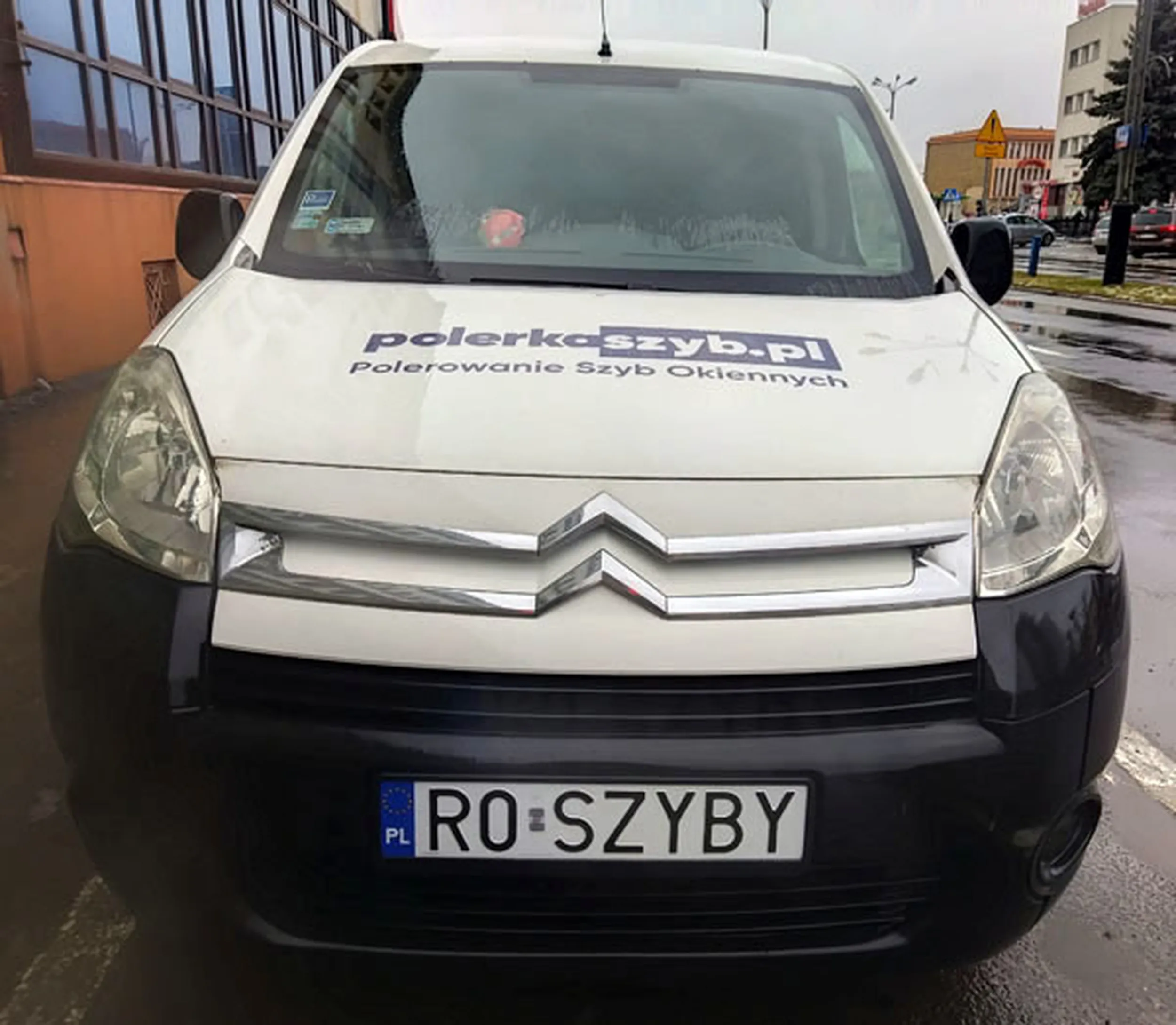 Fajny numer, blacha R0 SZYBY