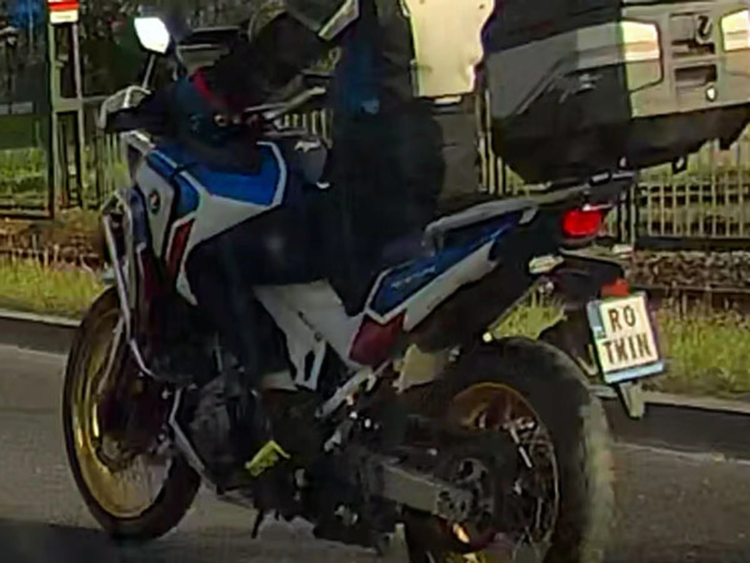 Fajny numer, blacha R0 TWIN