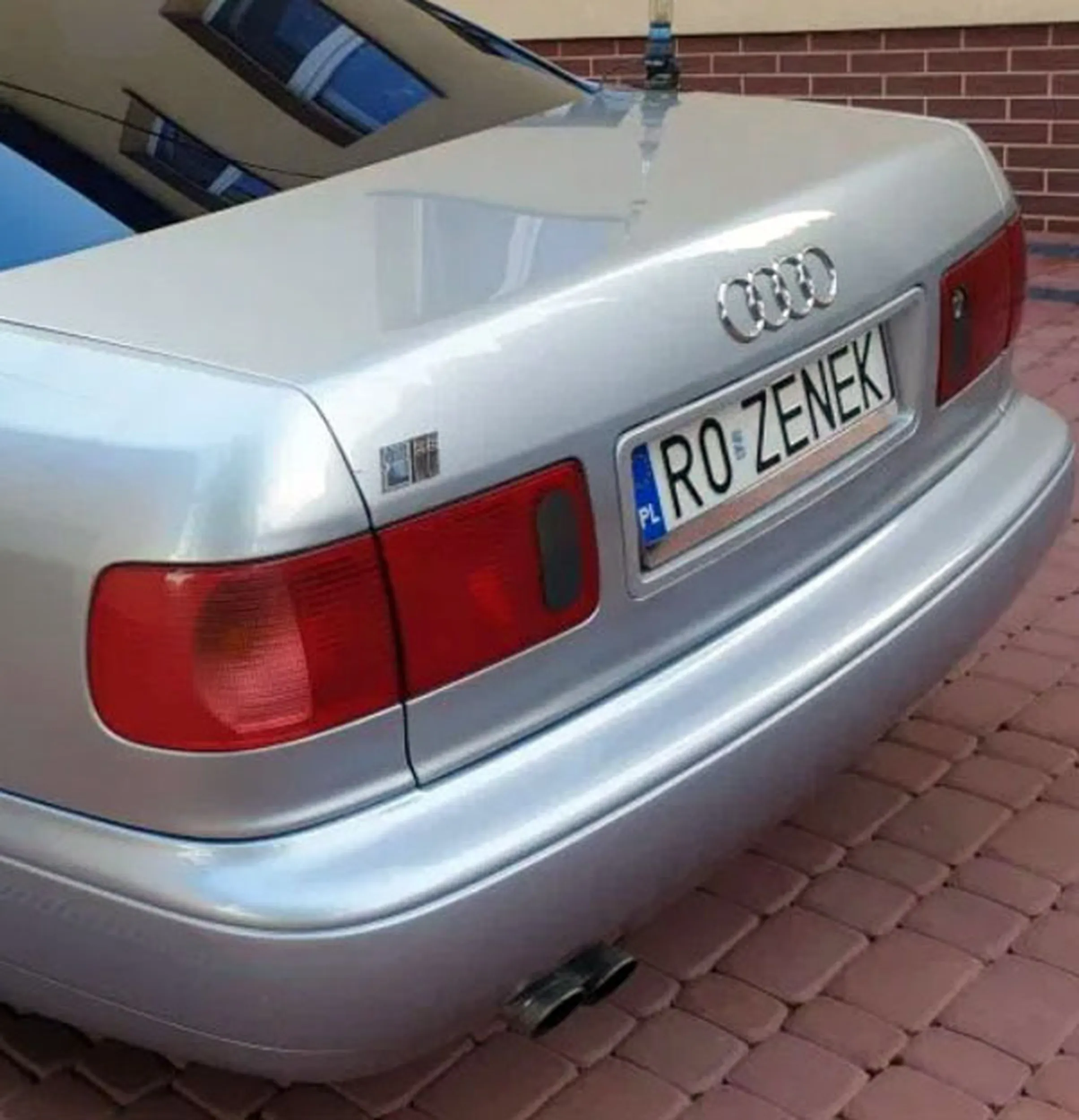 Fajny numer, blacha R0 ZENEK