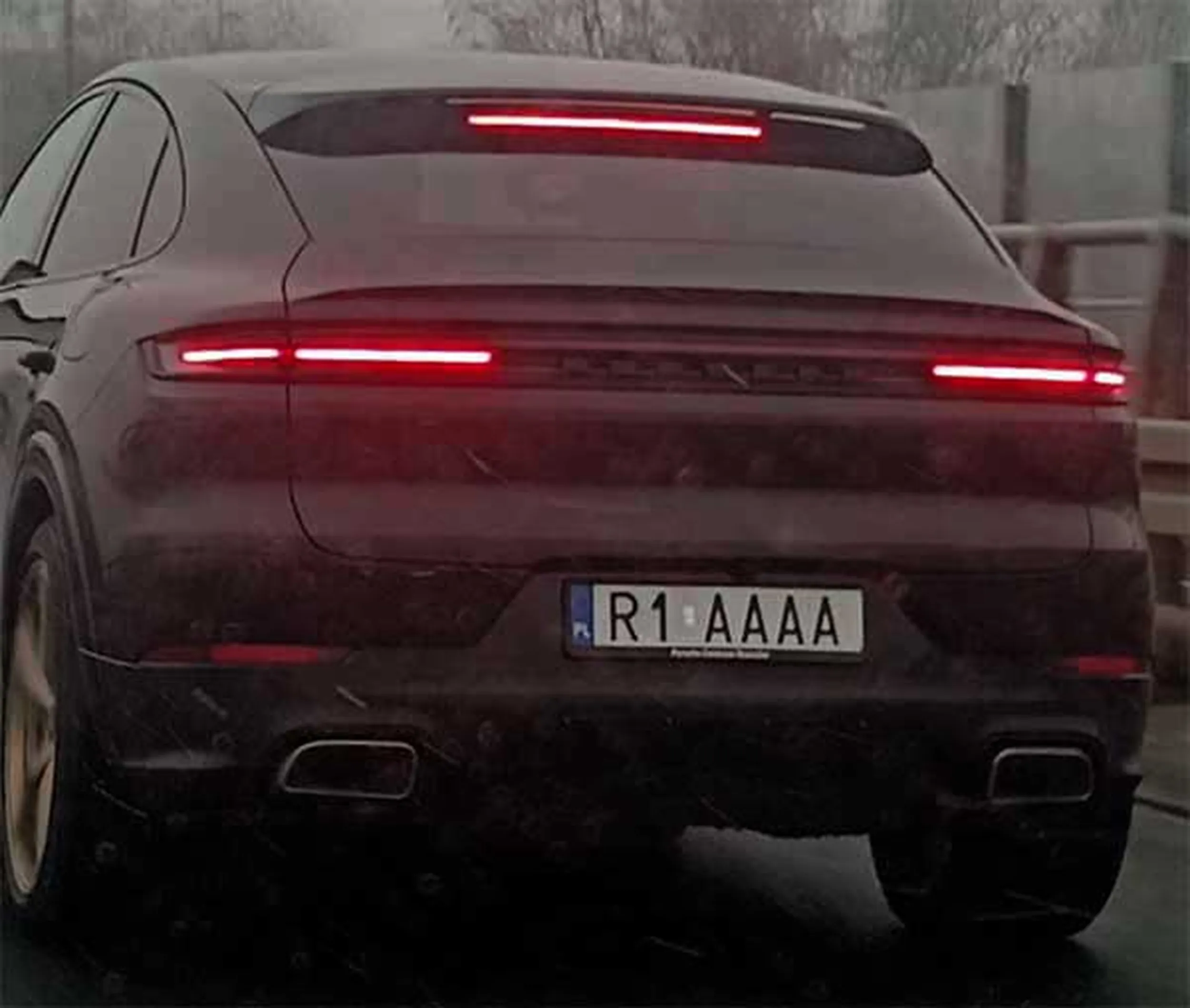 Fajny numer, blacha R1 AAAA