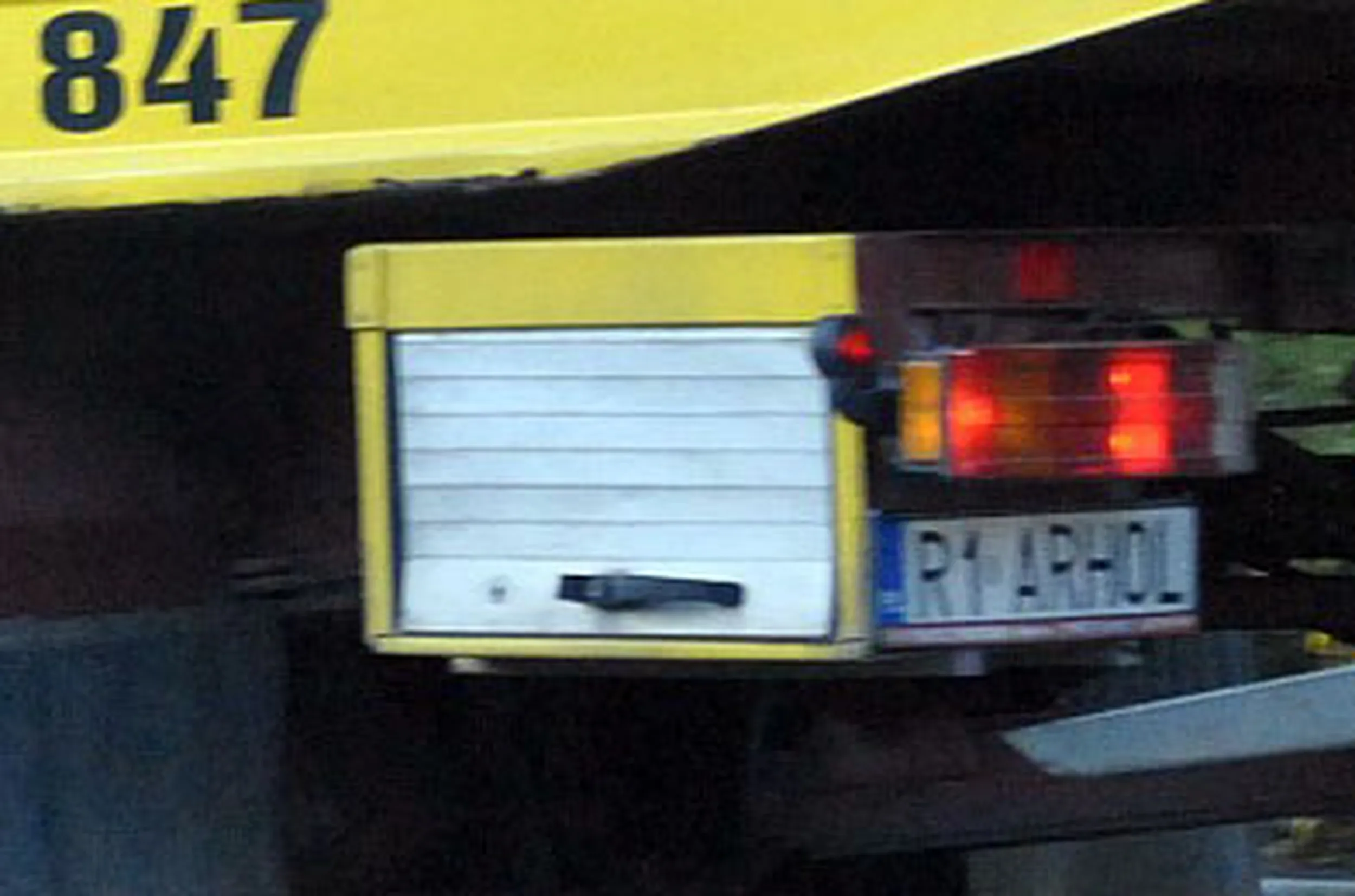 Fajny numer, blacha R1 ARHOL