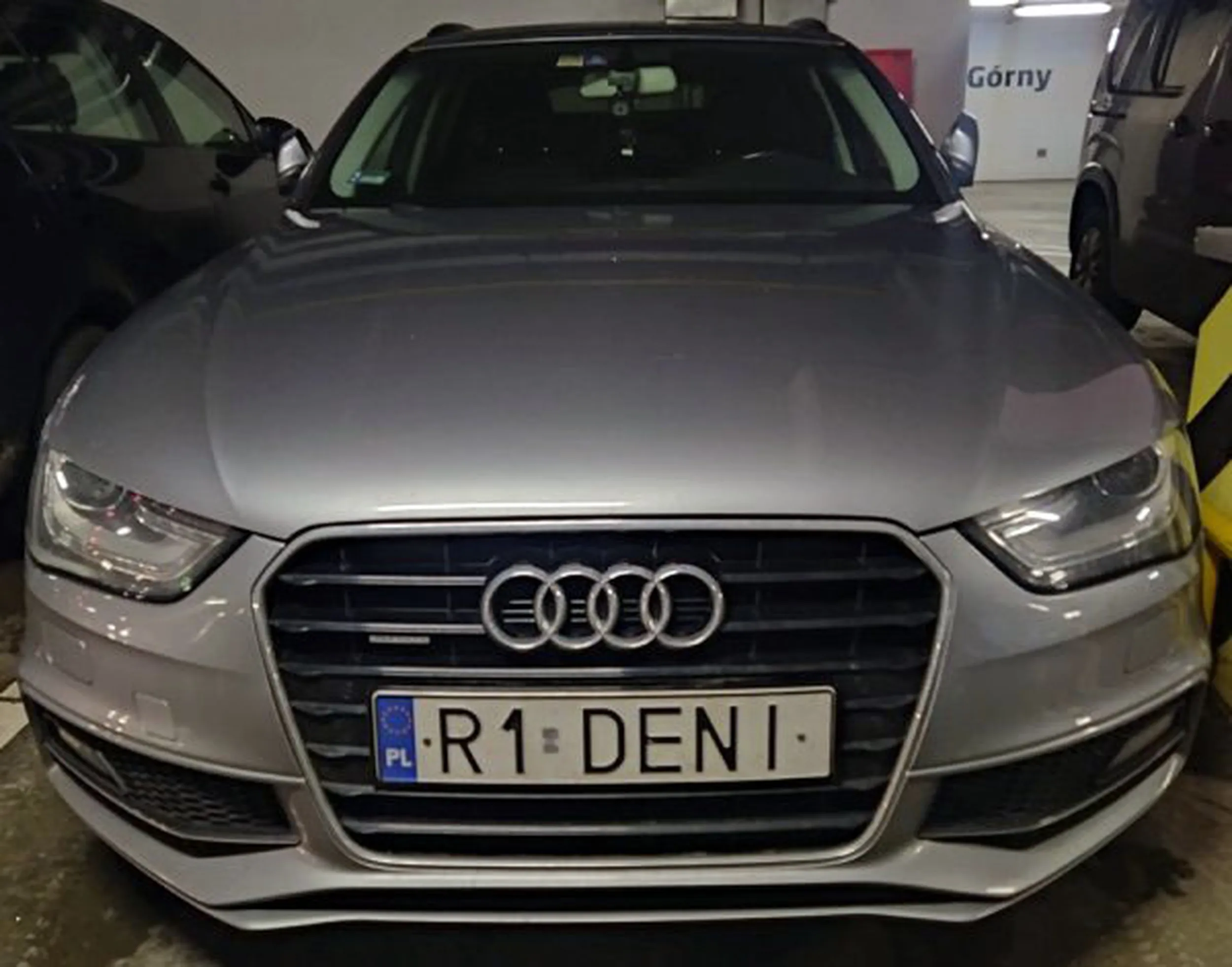 Fajny numer, blacha R1 DENI