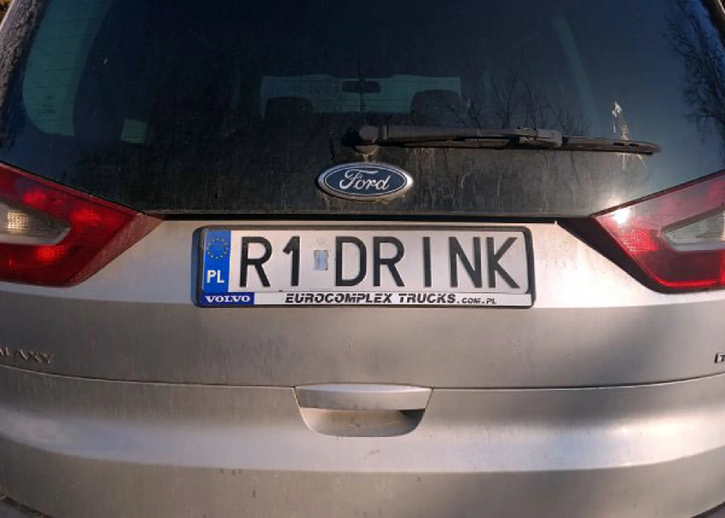 Fajny numer, blacha R1 DRINK