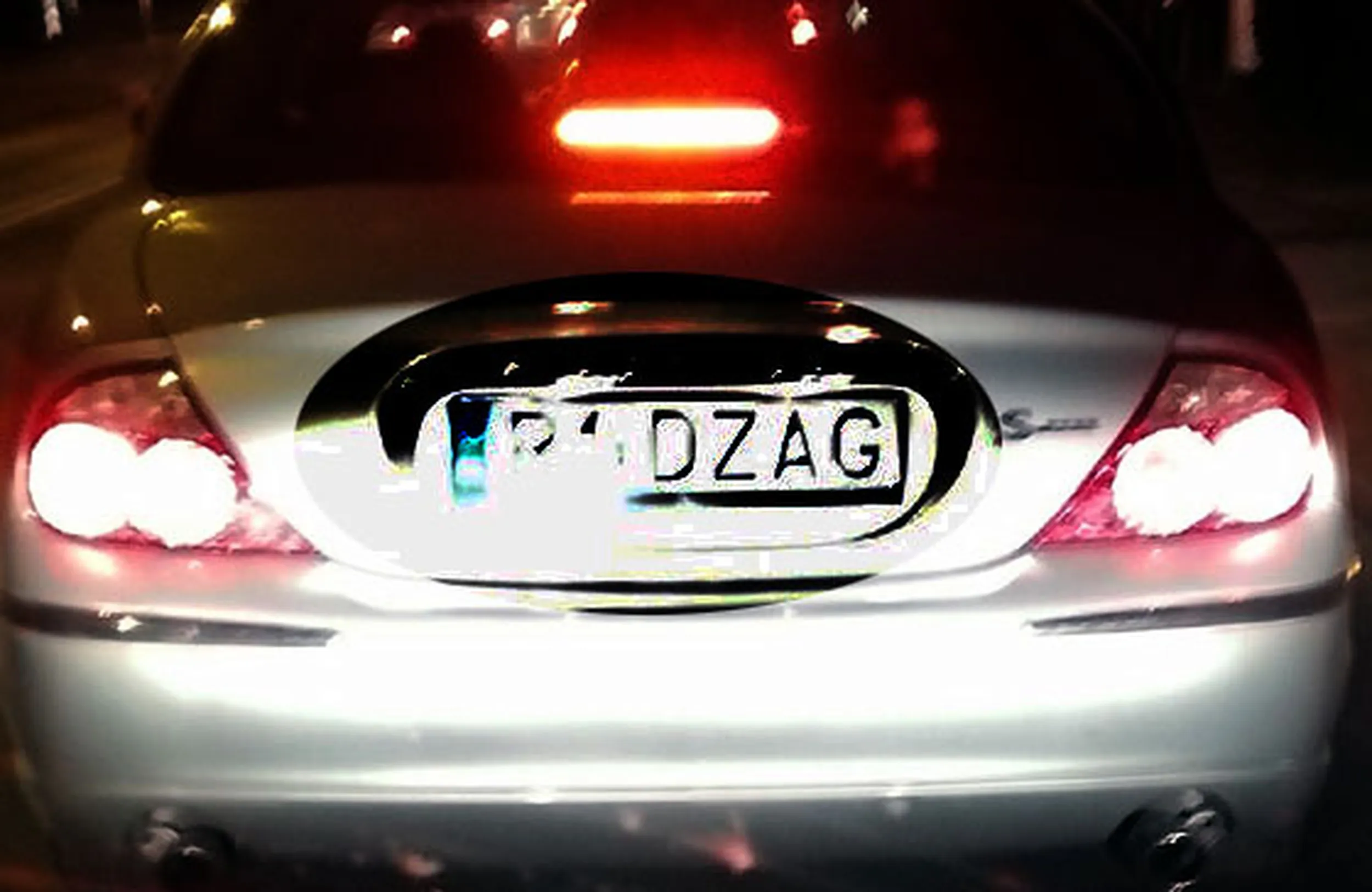 Fajny numer, blacha R1 DZAG