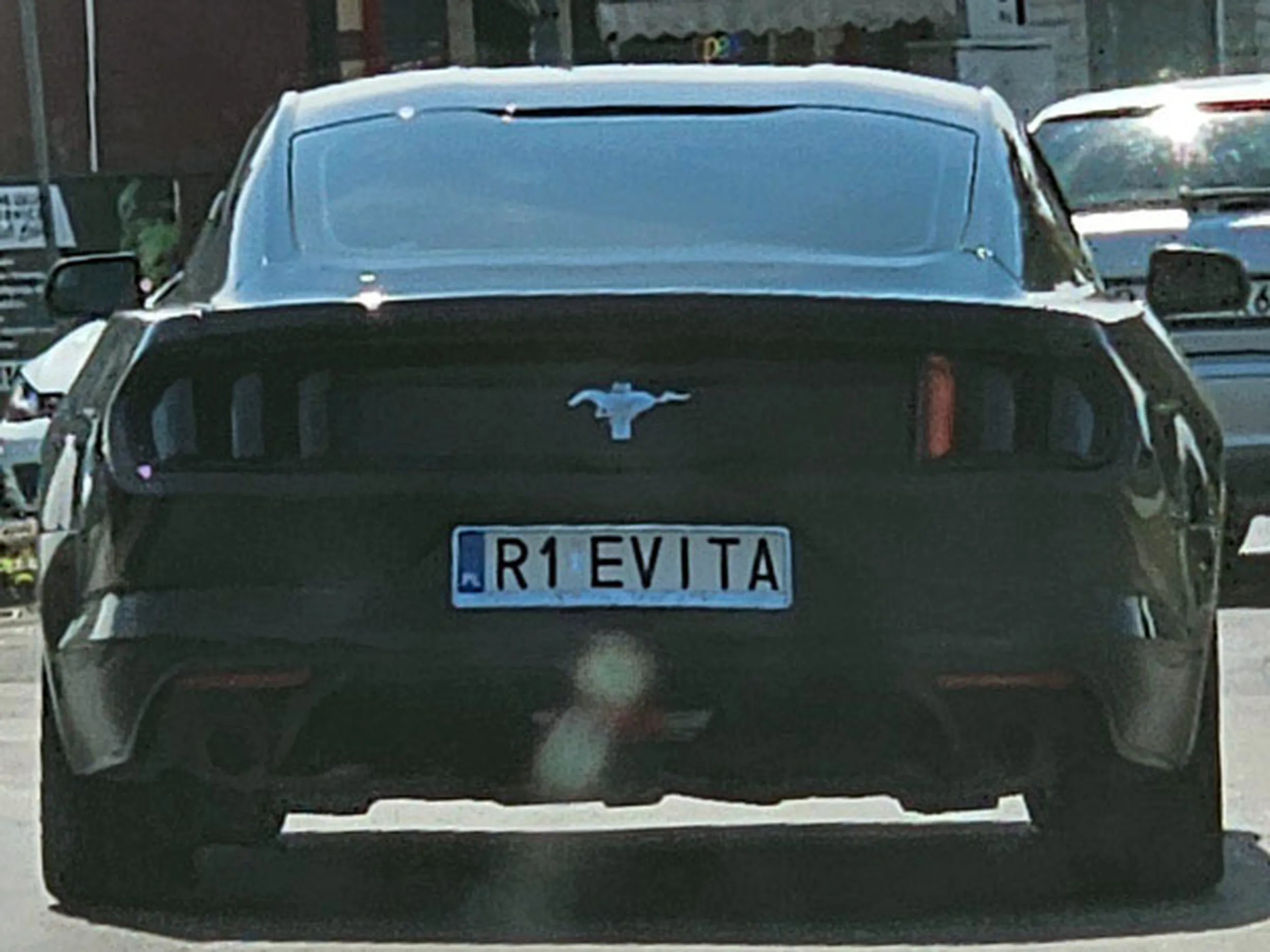 Fajny numer, blacha R1 EVITA