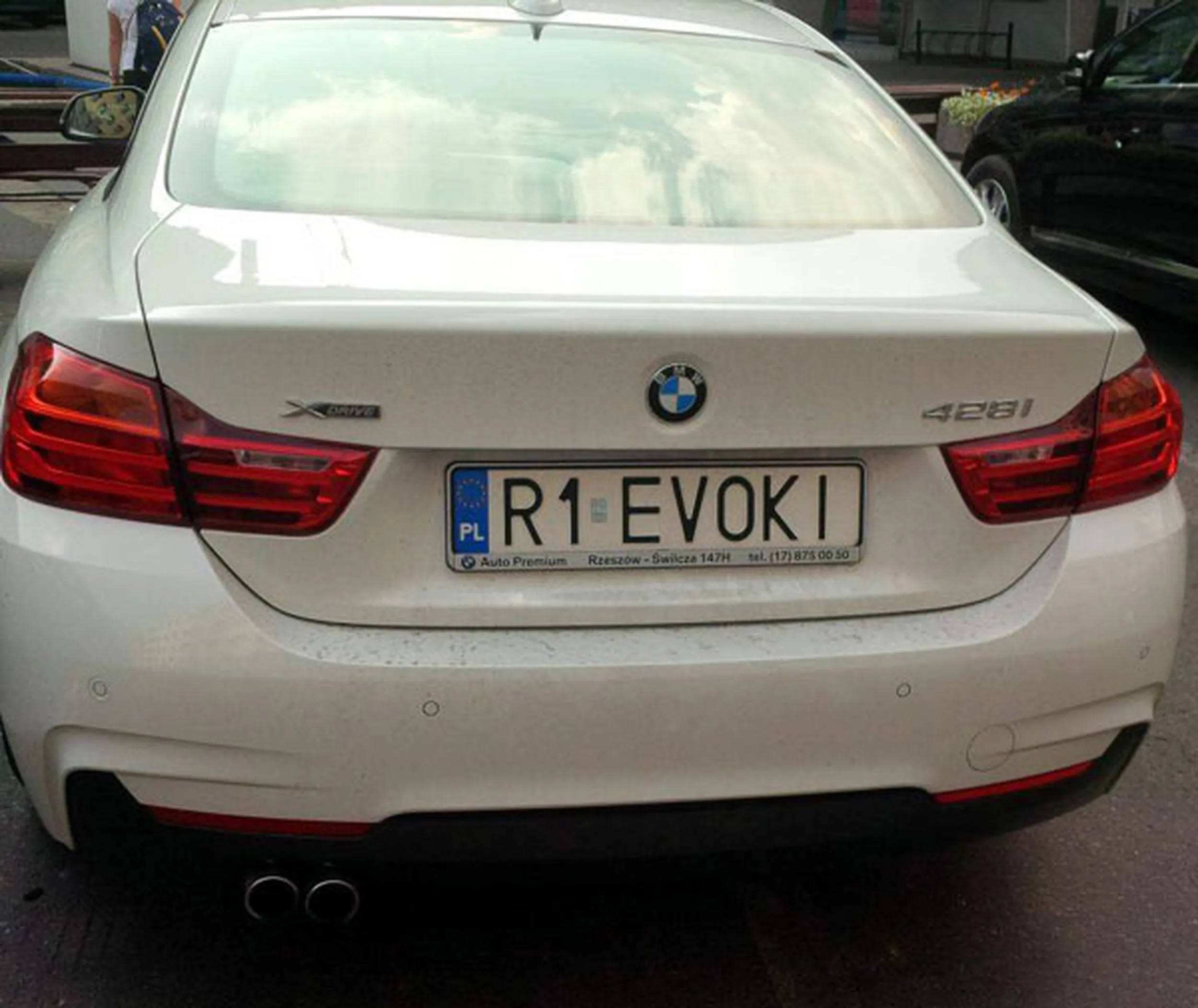 Fajny numer, blacha R1 EVOKI