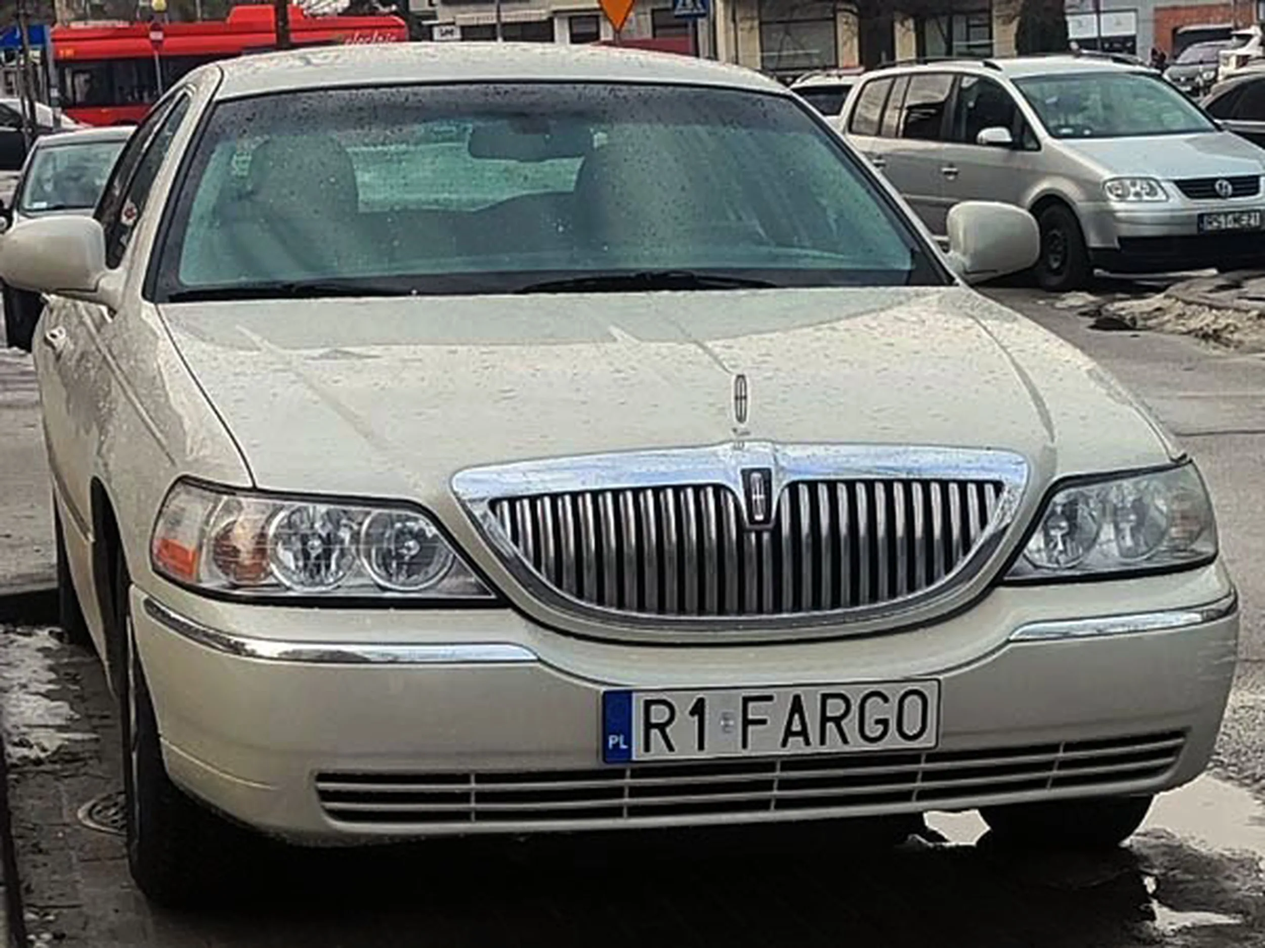 Fajny numer, blacha R1 FARGO