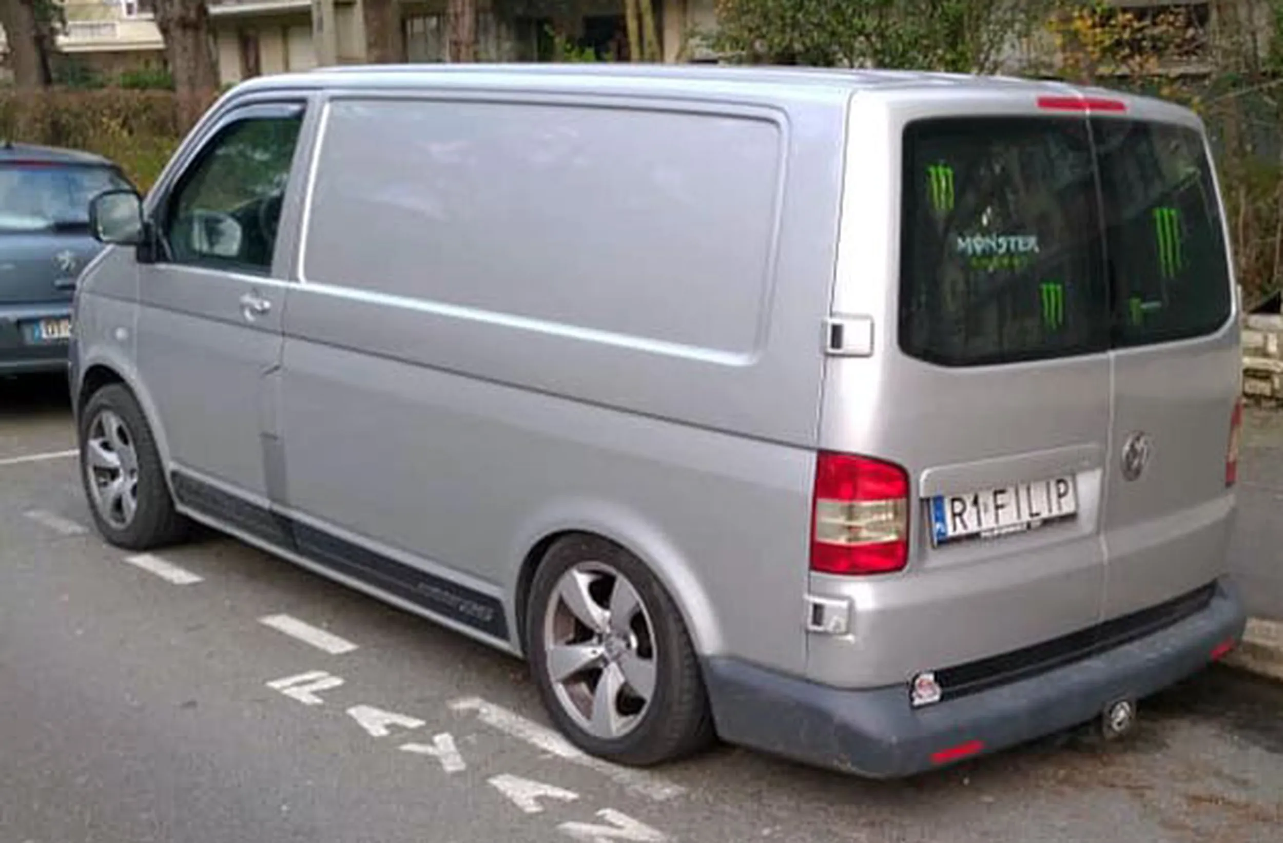 Fajny numer, blacha R1 FILIP