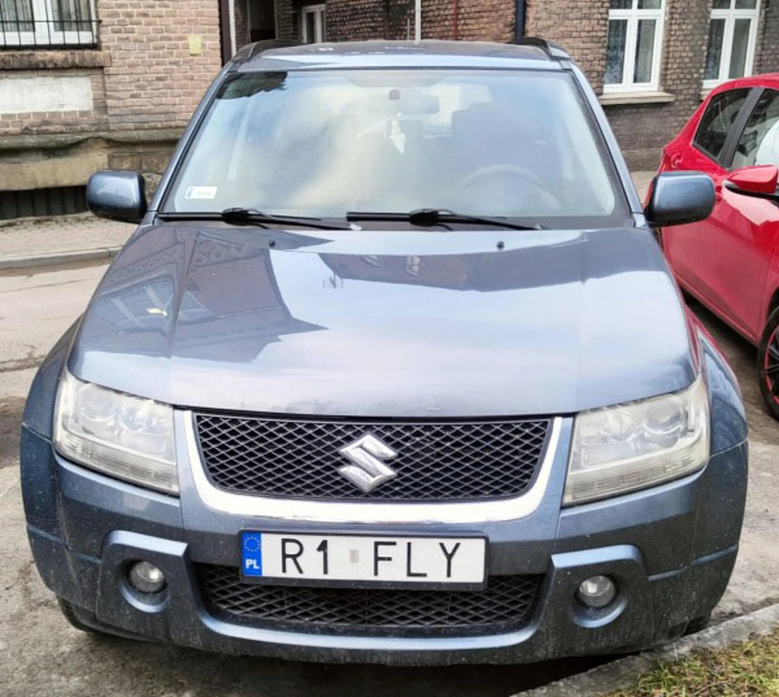 Fajny numer, blacha R1 FLY