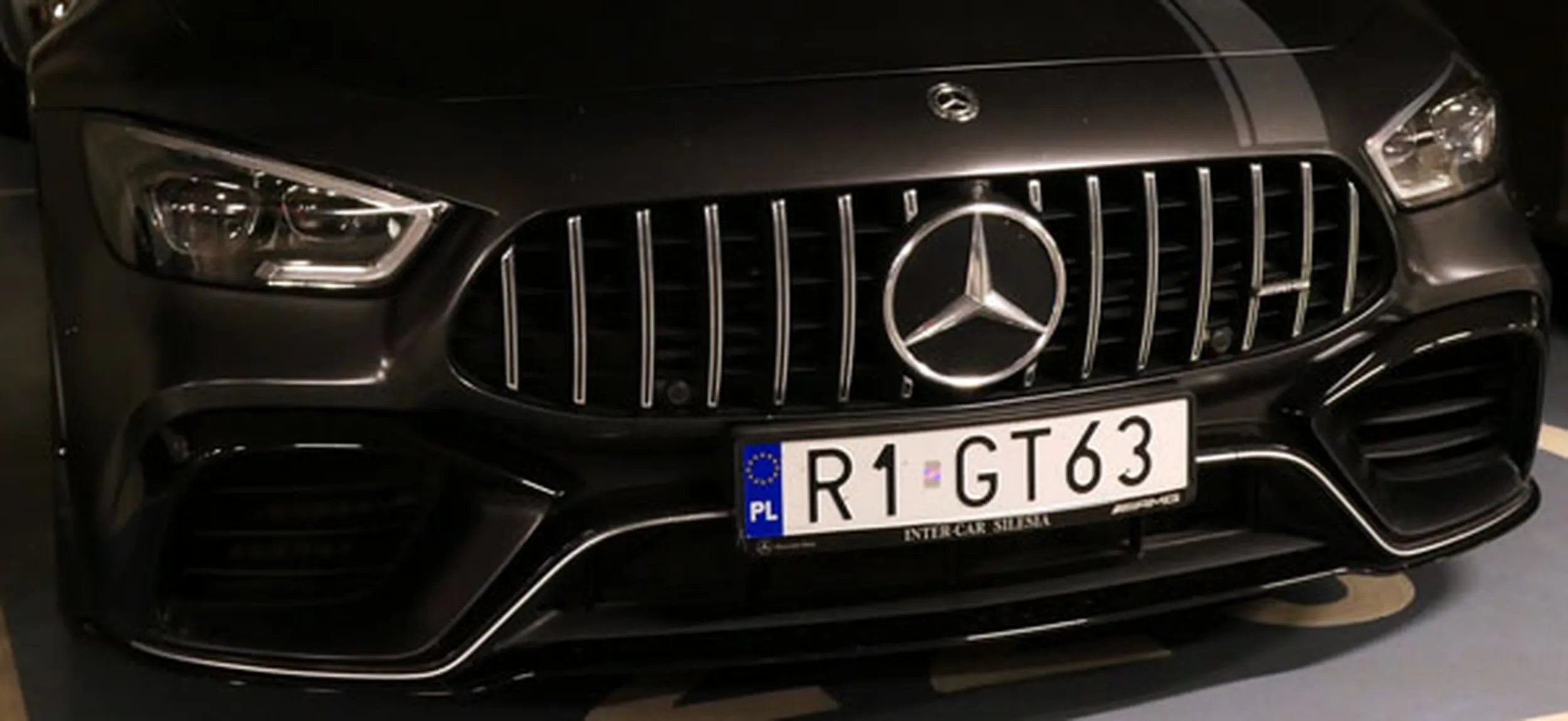 Fajny numer, blacha R1 GT63