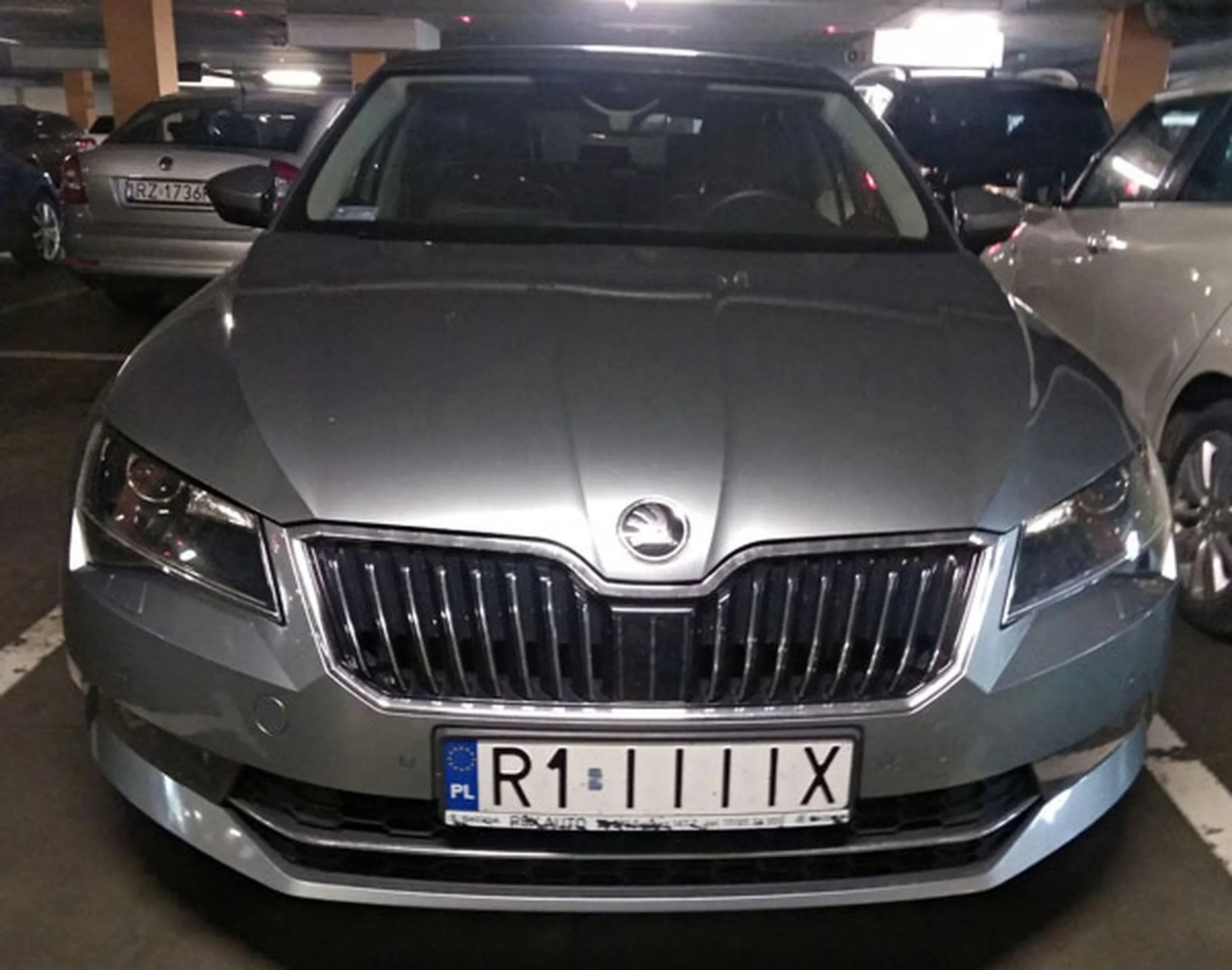 Fajny numer, blacha R1 IIIIX