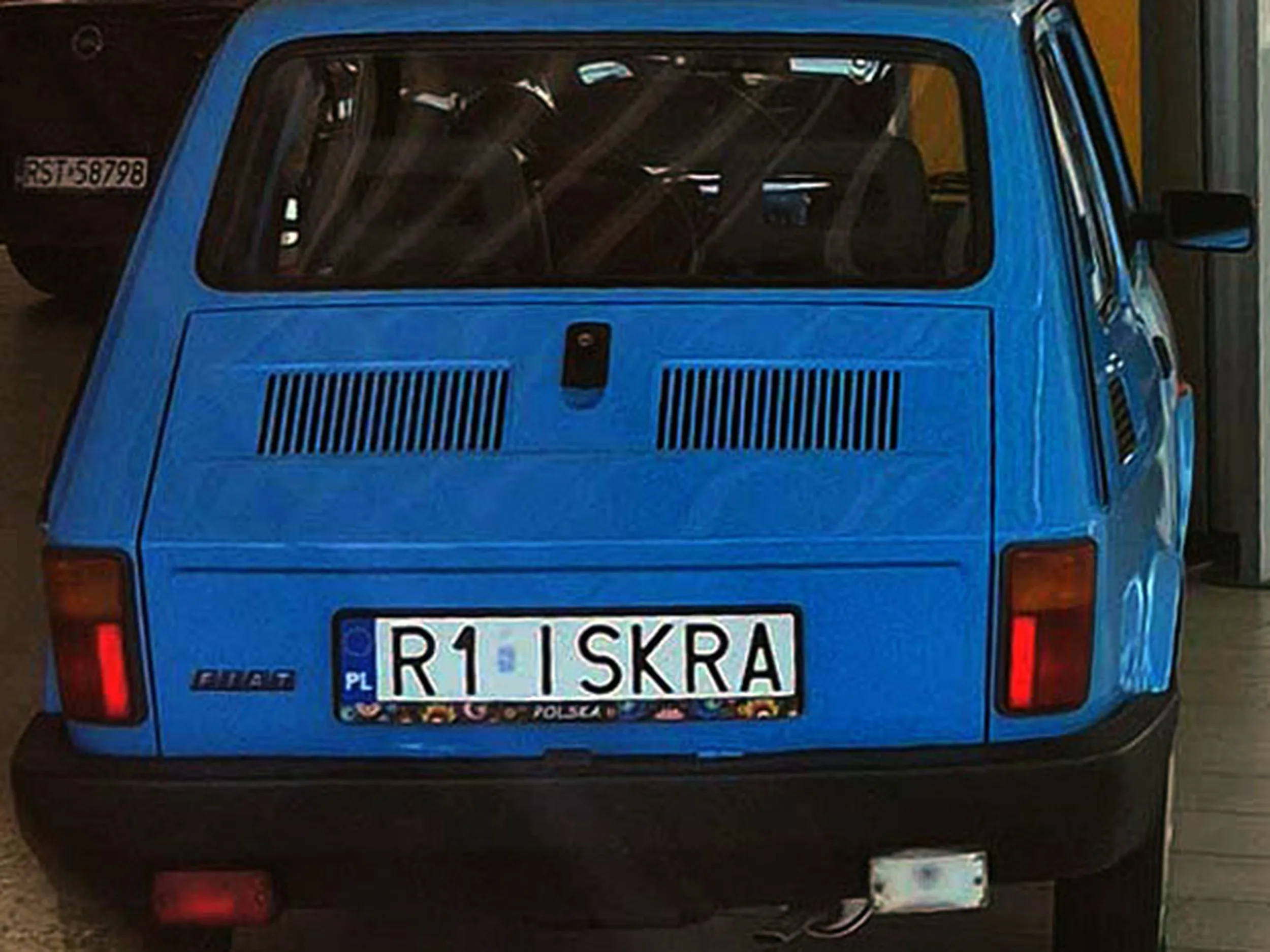 Fajny numer, blacha R1 ISKRA