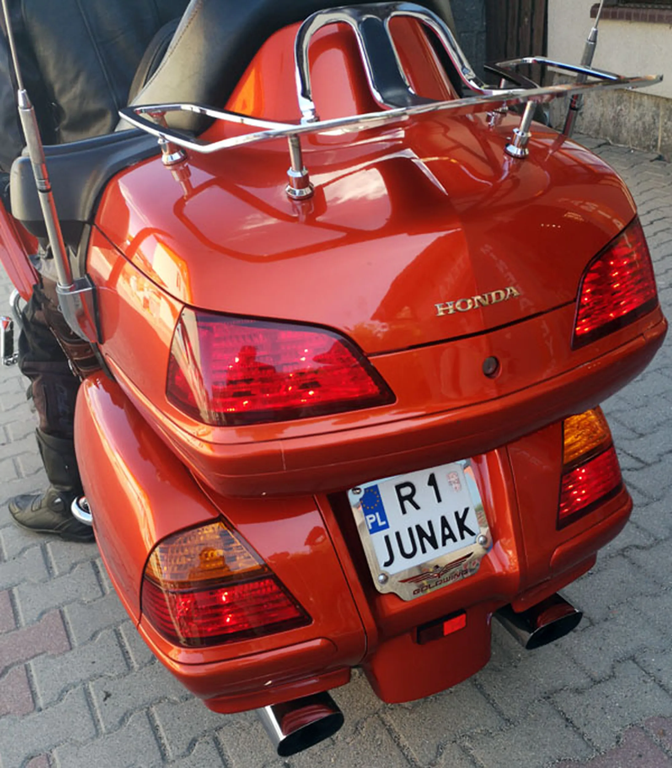 Fajny numer, blacha R1 JUNAK