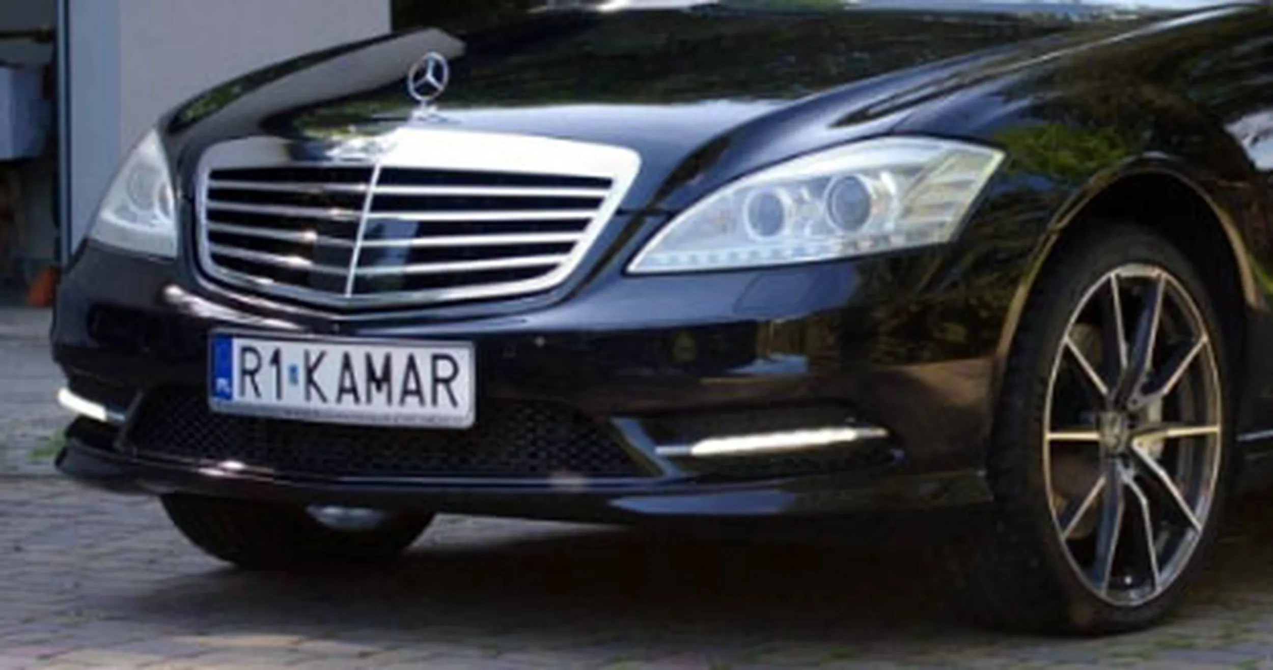 Fajny numer, blacha R1 KAMAR