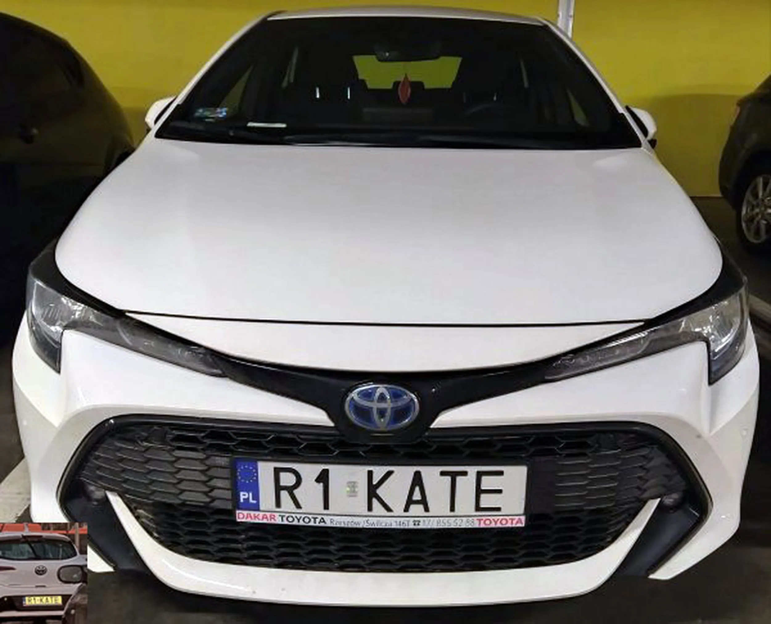 Fajny numer, blacha R1 KATE