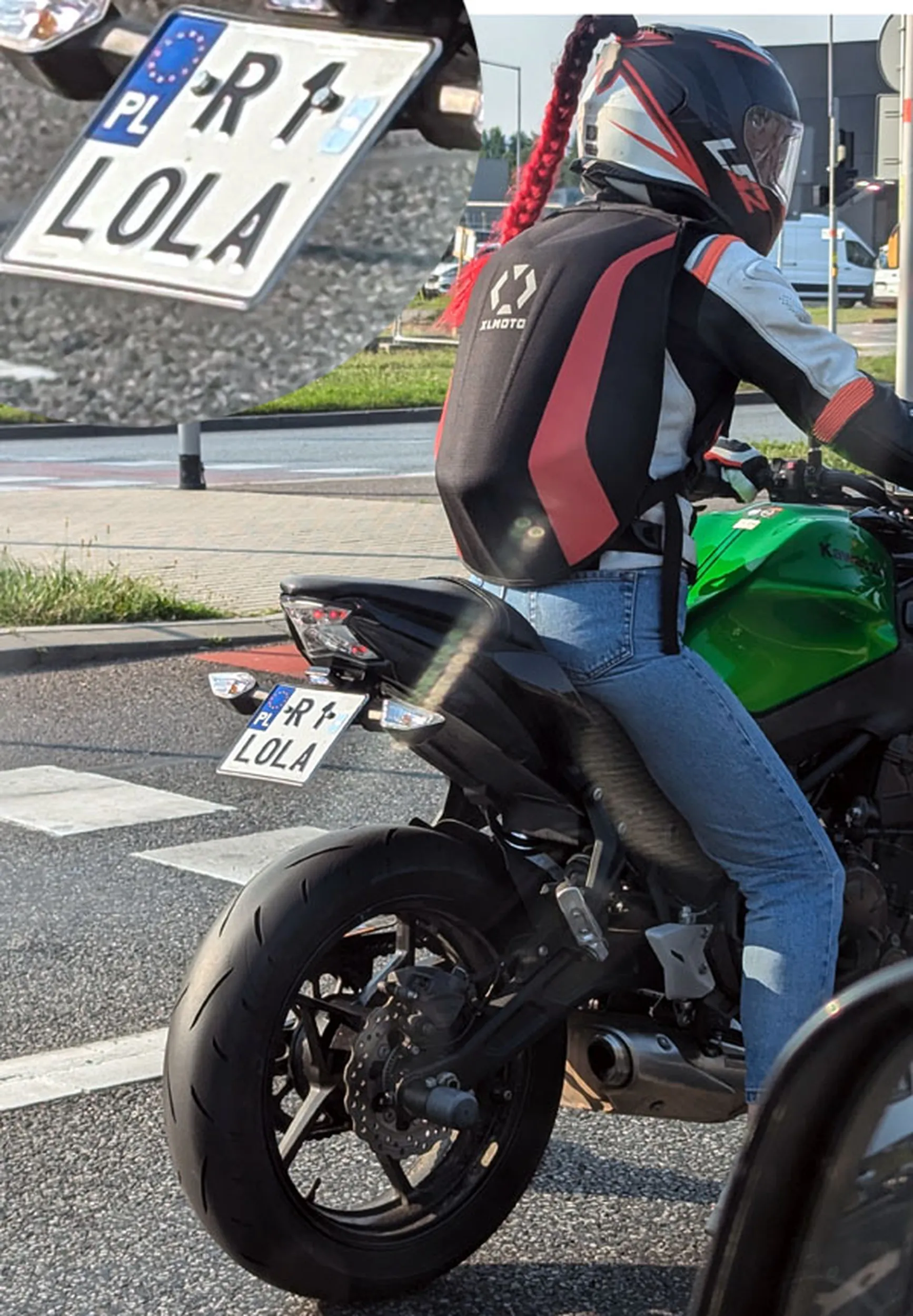 Fajny numer, blacha R1 LOLA