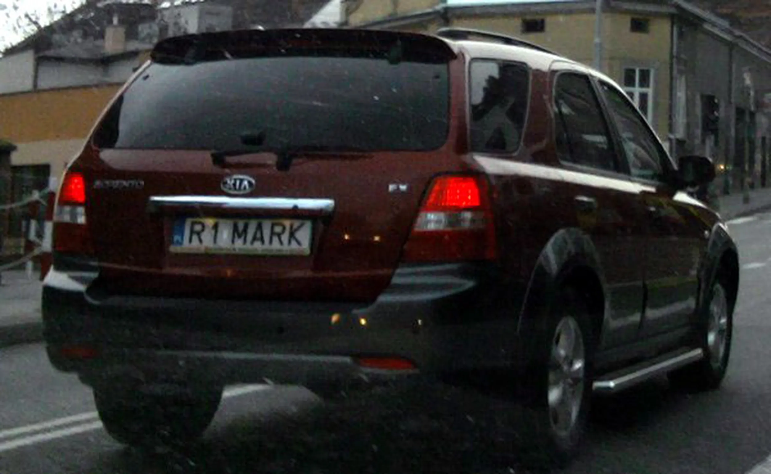 Fajny numer, blacha R1 MARK